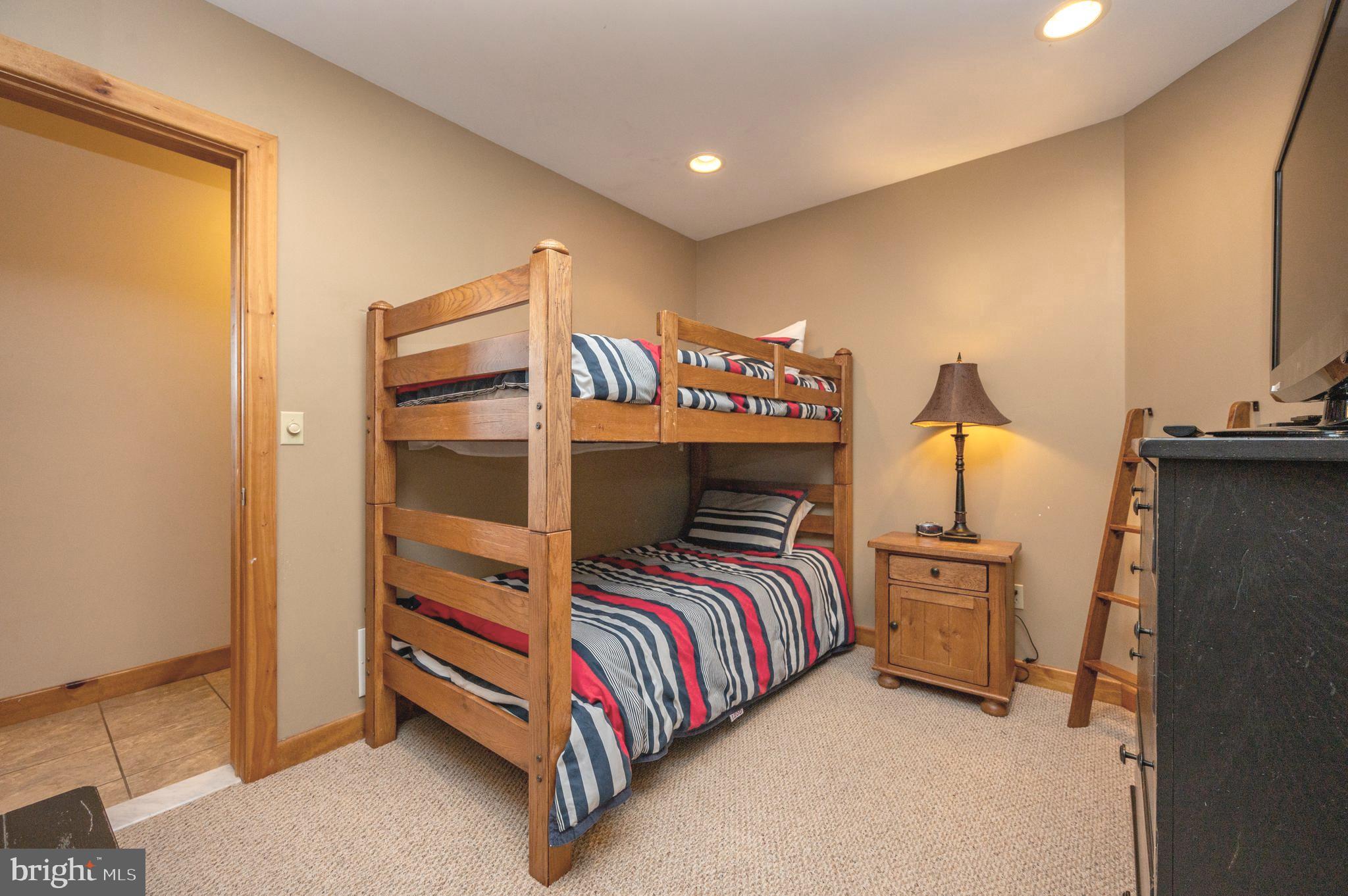 LAKE POINTE - Residential