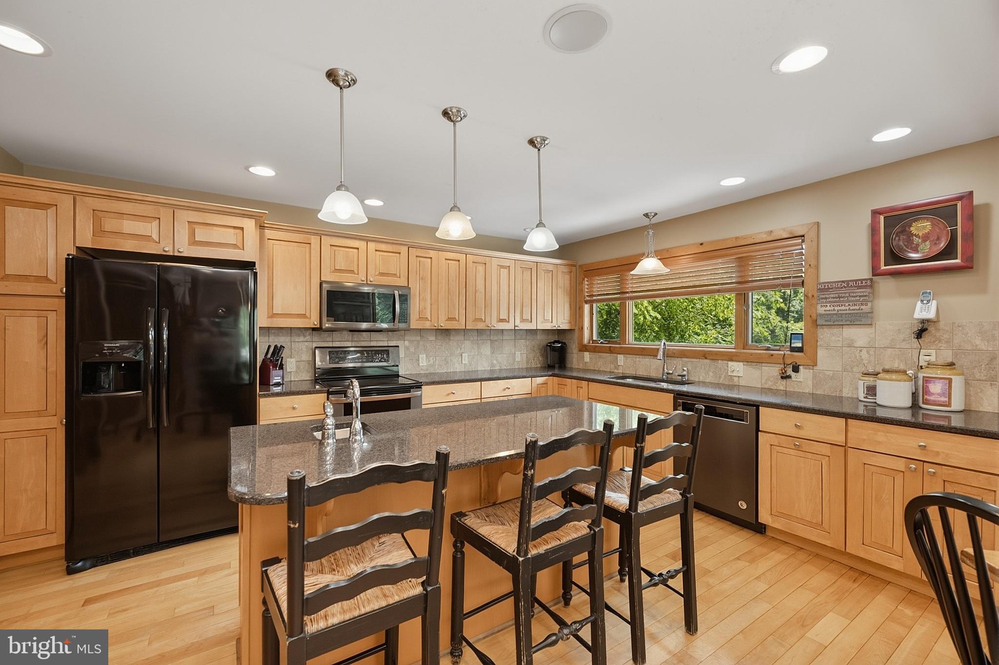 LAKE POINTE - Residential