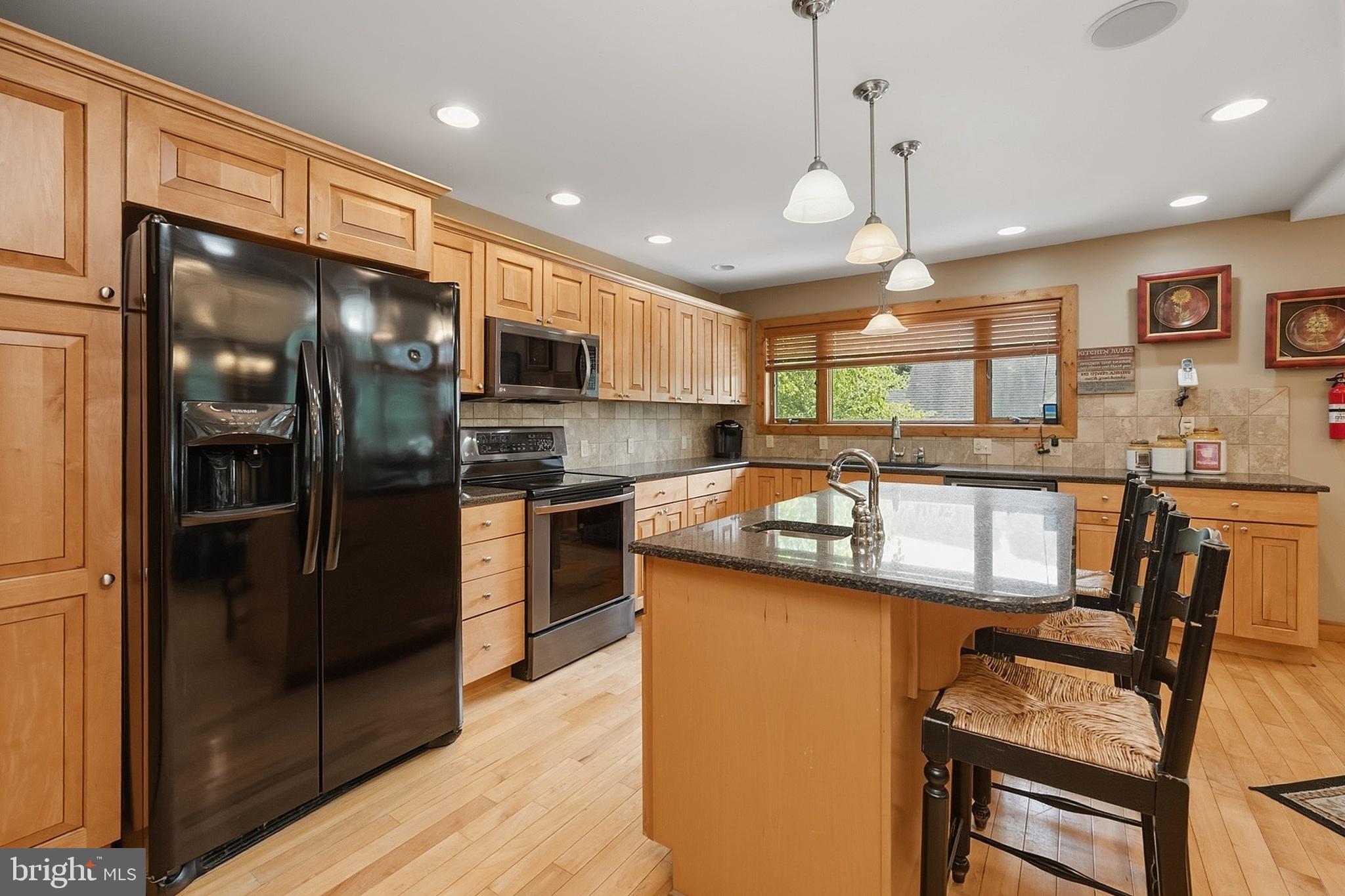 LAKE POINTE - Residential
