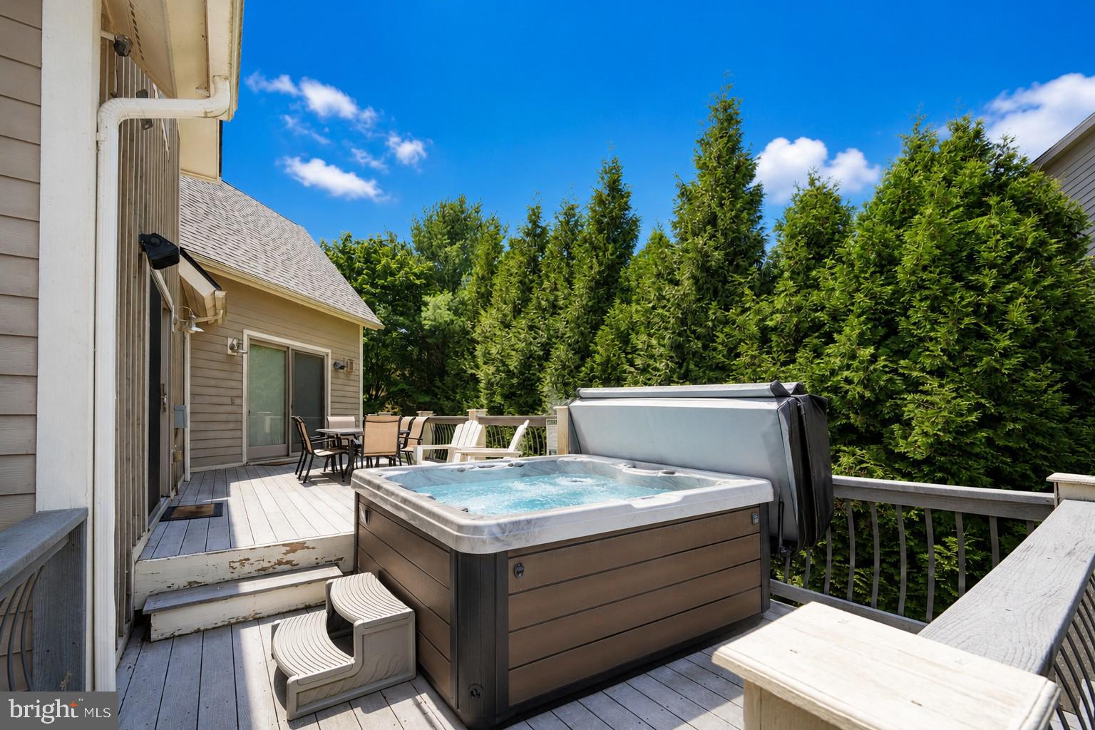 LAKE POINTE - Residential