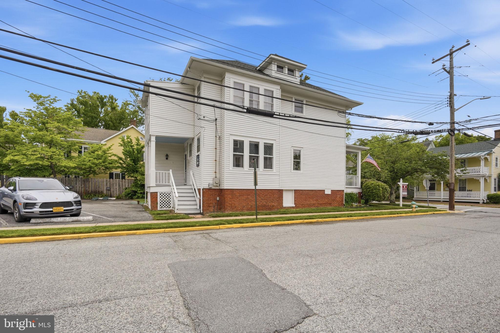 HISTORIC DISTRICT - Residential
