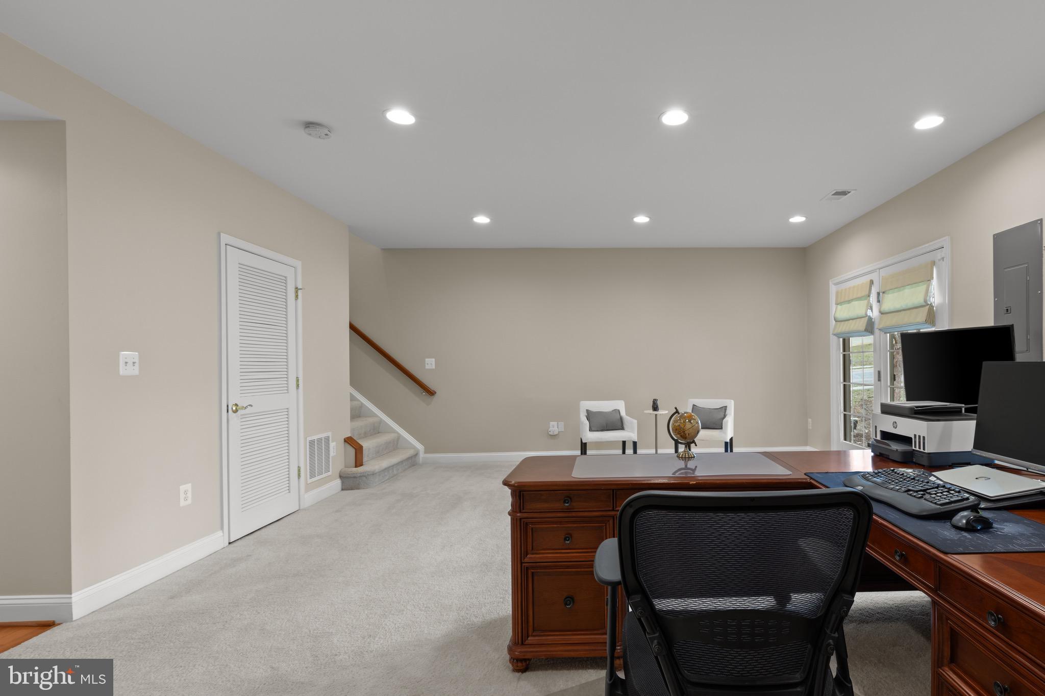 BRADDOCK CORNER - Residential