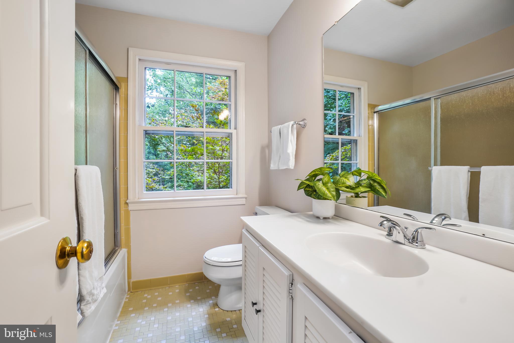 DARNESTOWN OUTSIDE - Residential