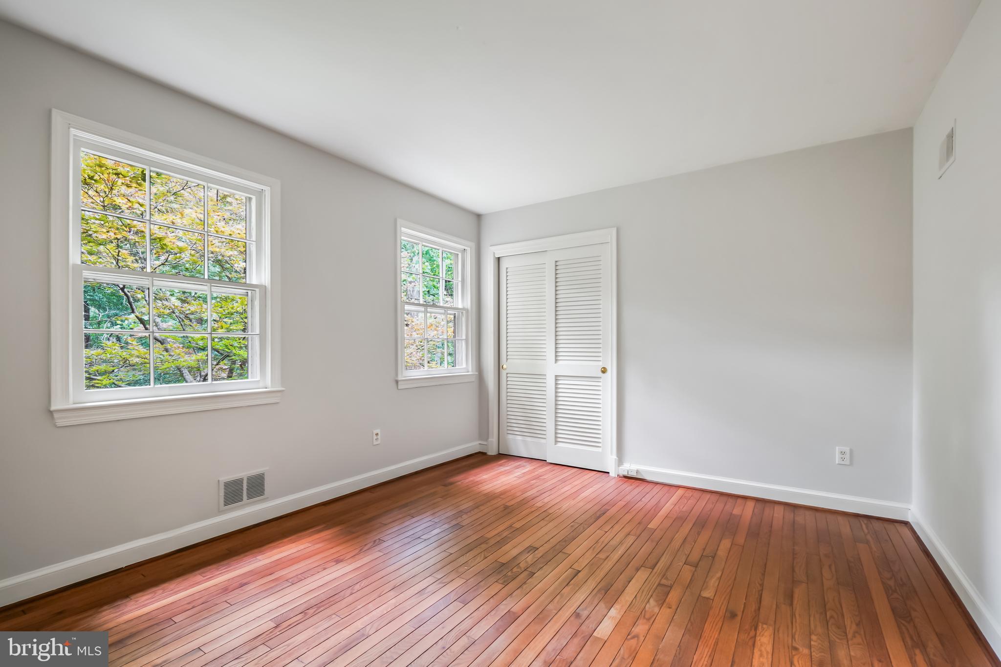 DARNESTOWN OUTSIDE - Residential