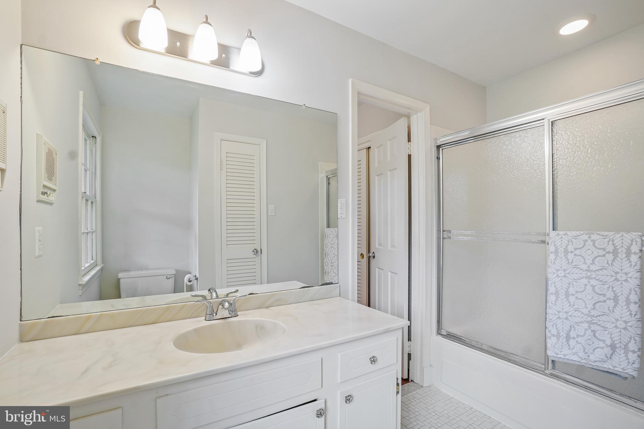 DARNESTOWN OUTSIDE - Residential