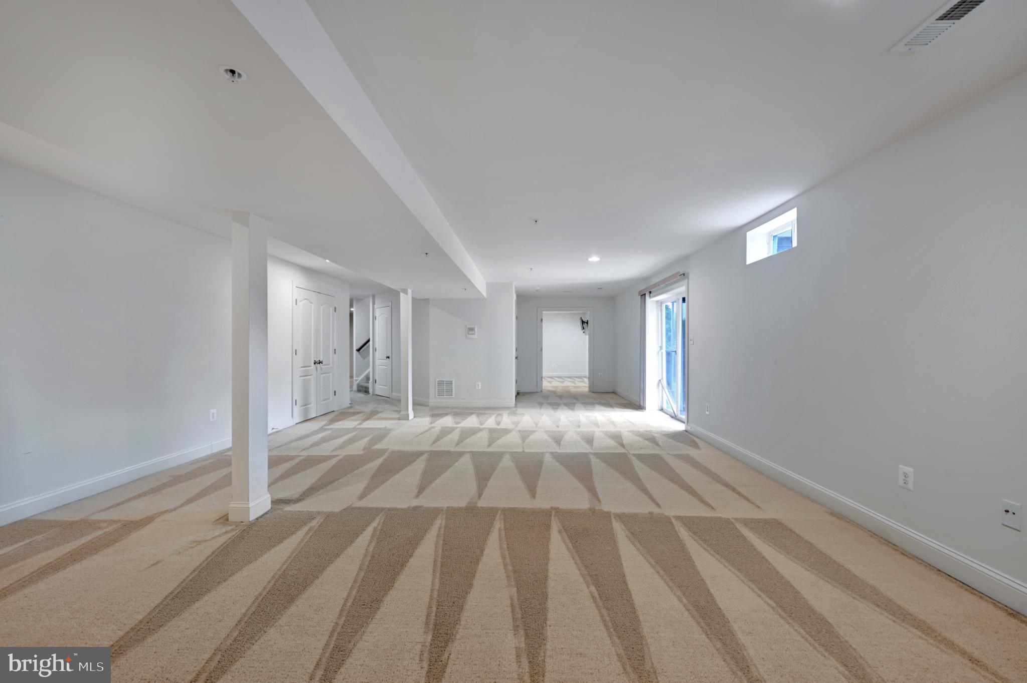 HILLANTRAE - Residential