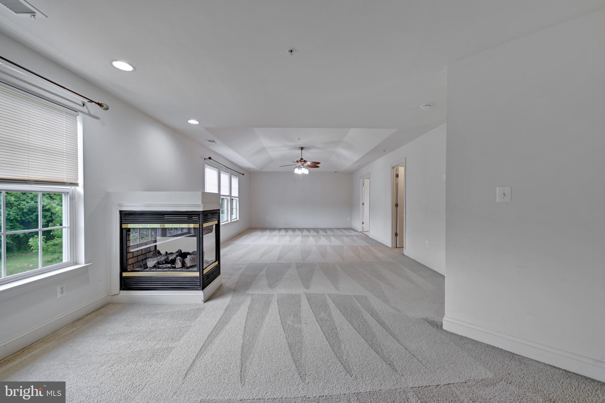 HILLANTRAE - Residential