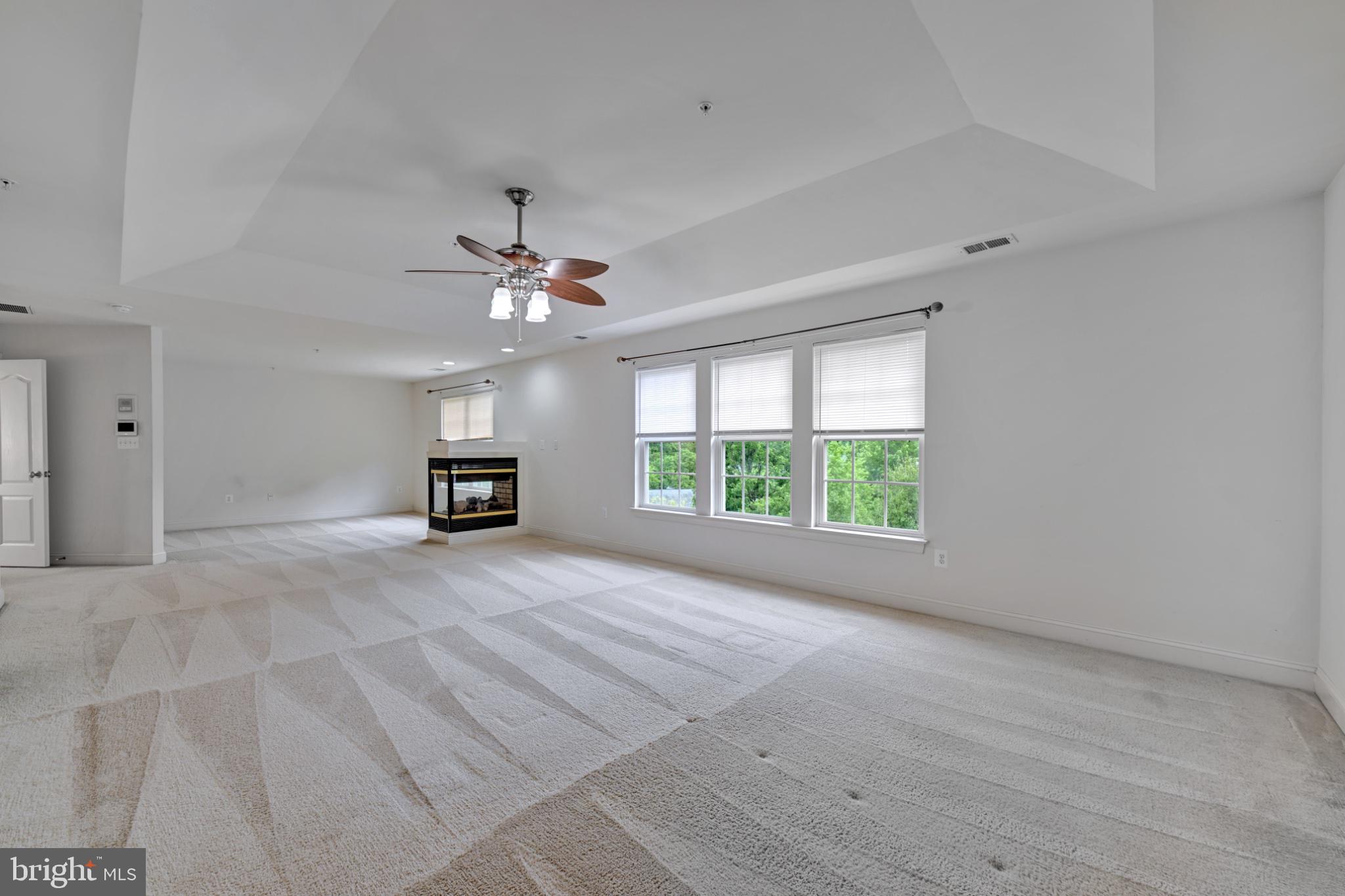 HILLANTRAE - Residential