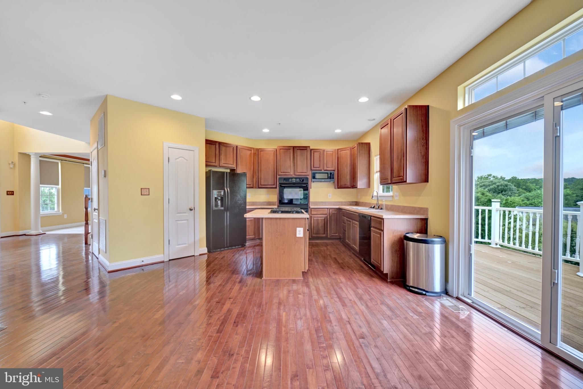 HILLANTRAE - Residential