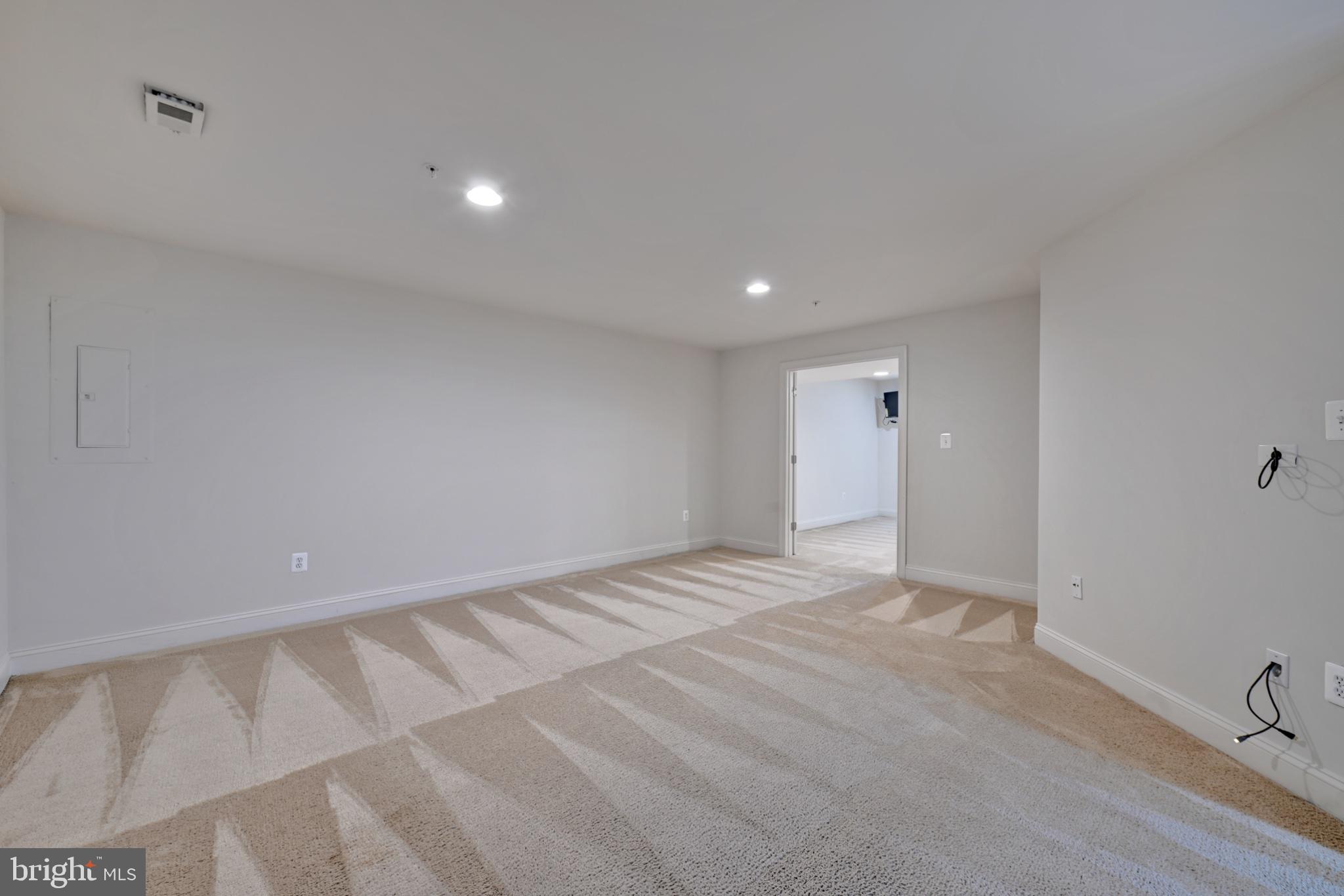 HILLANTRAE - Residential