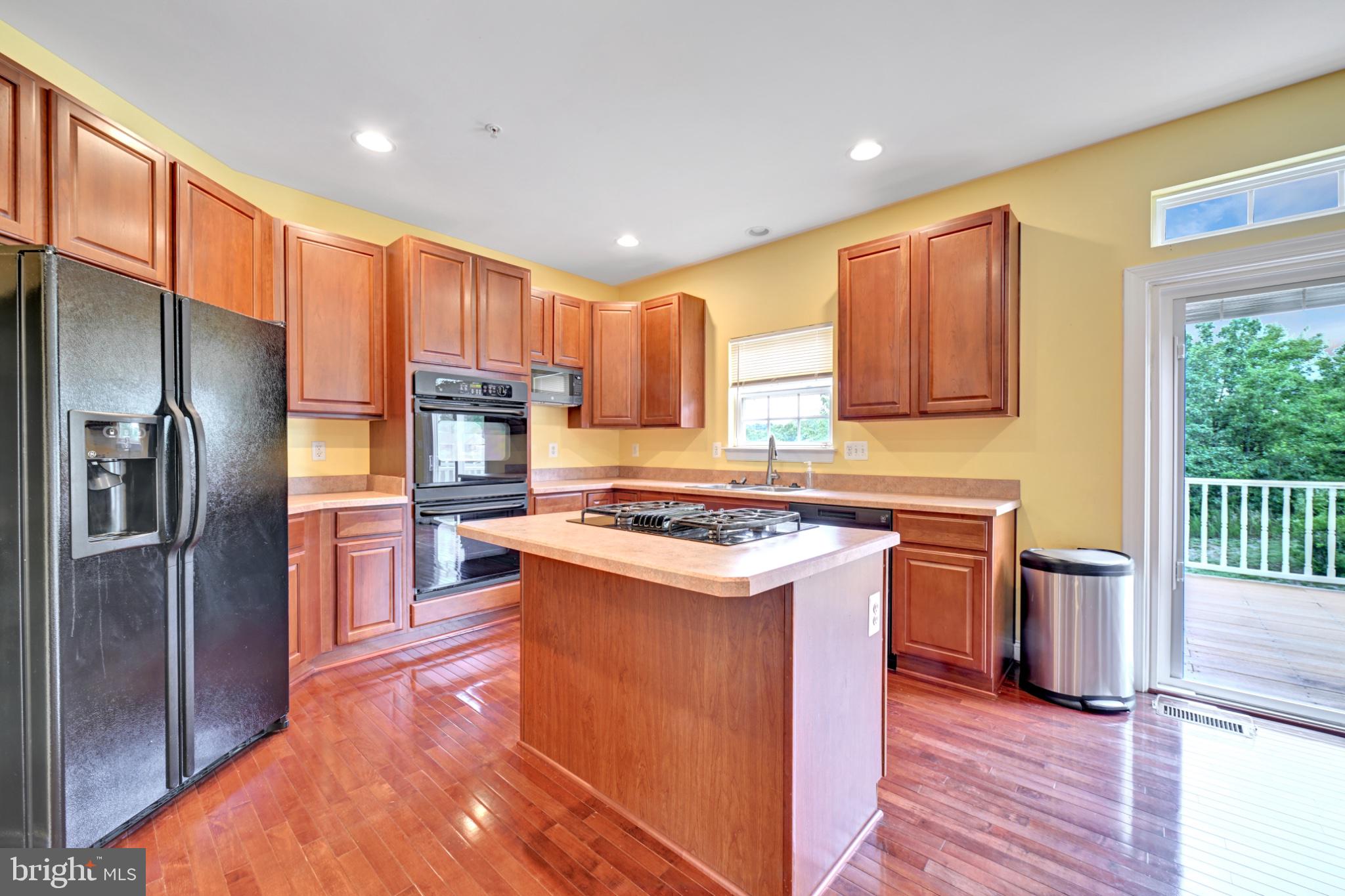 HILLANTRAE - Residential