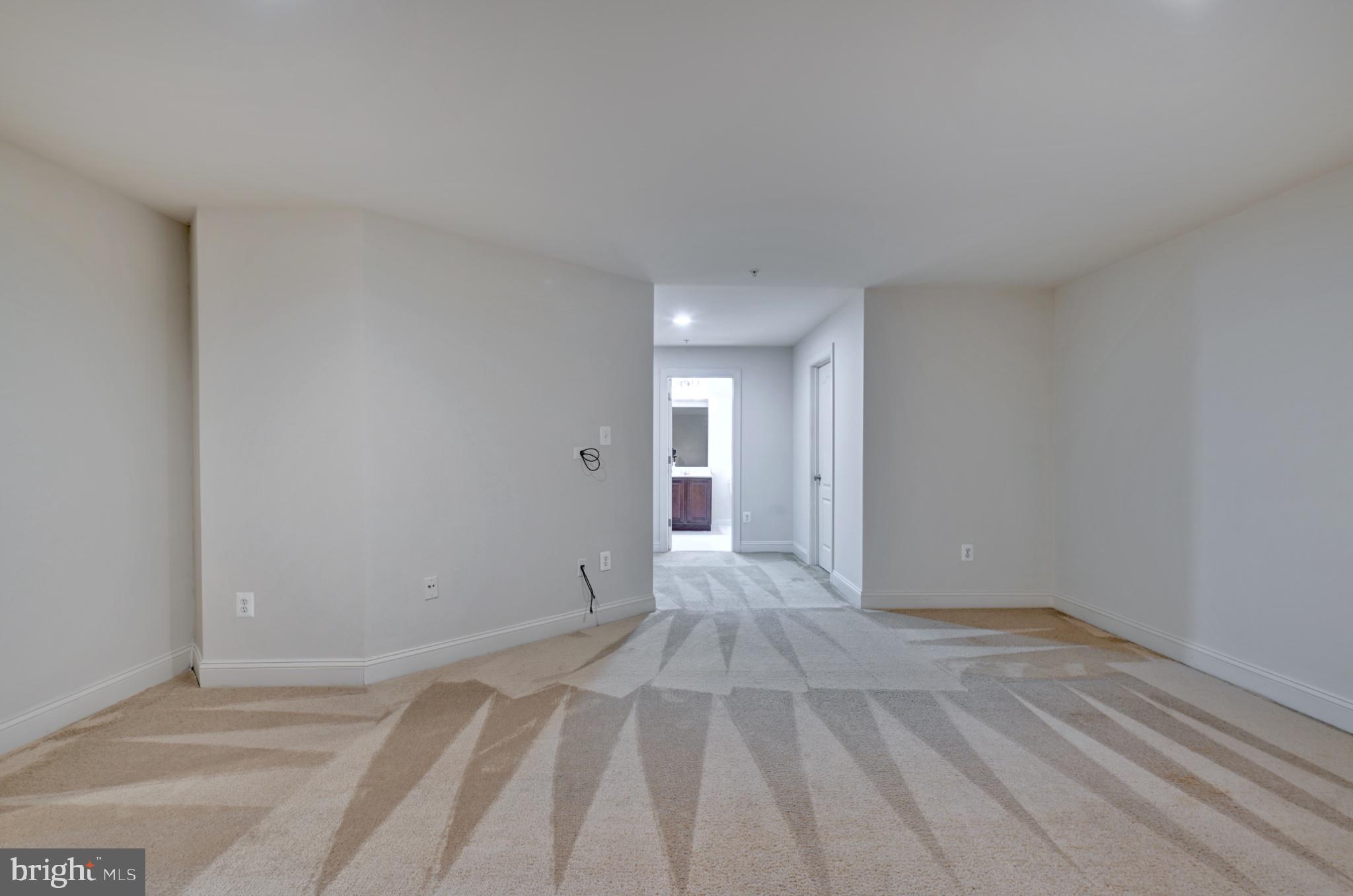 HILLANTRAE - Residential