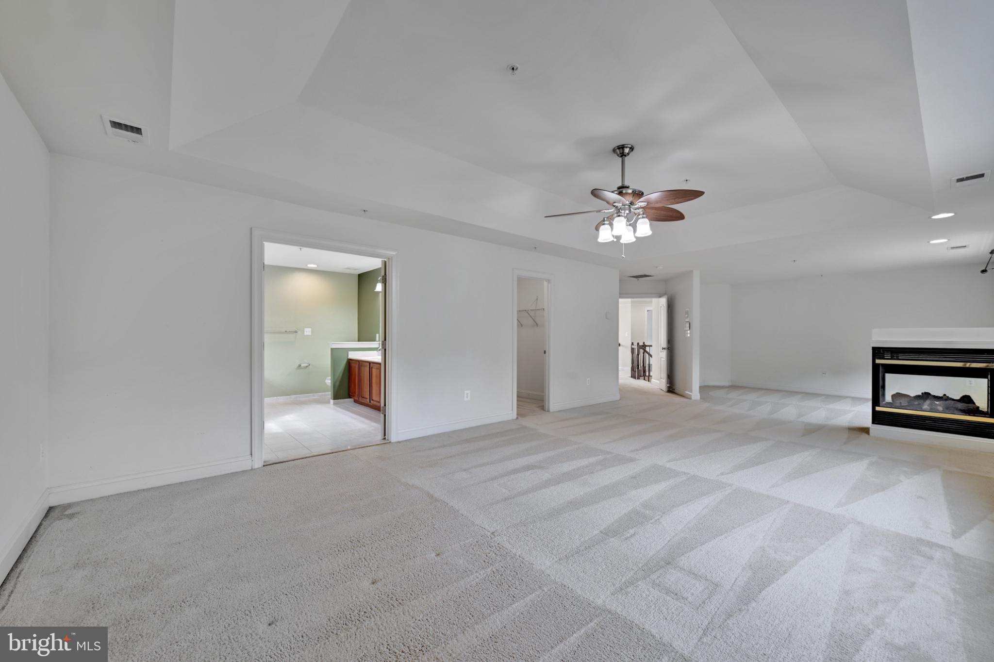 HILLANTRAE - Residential