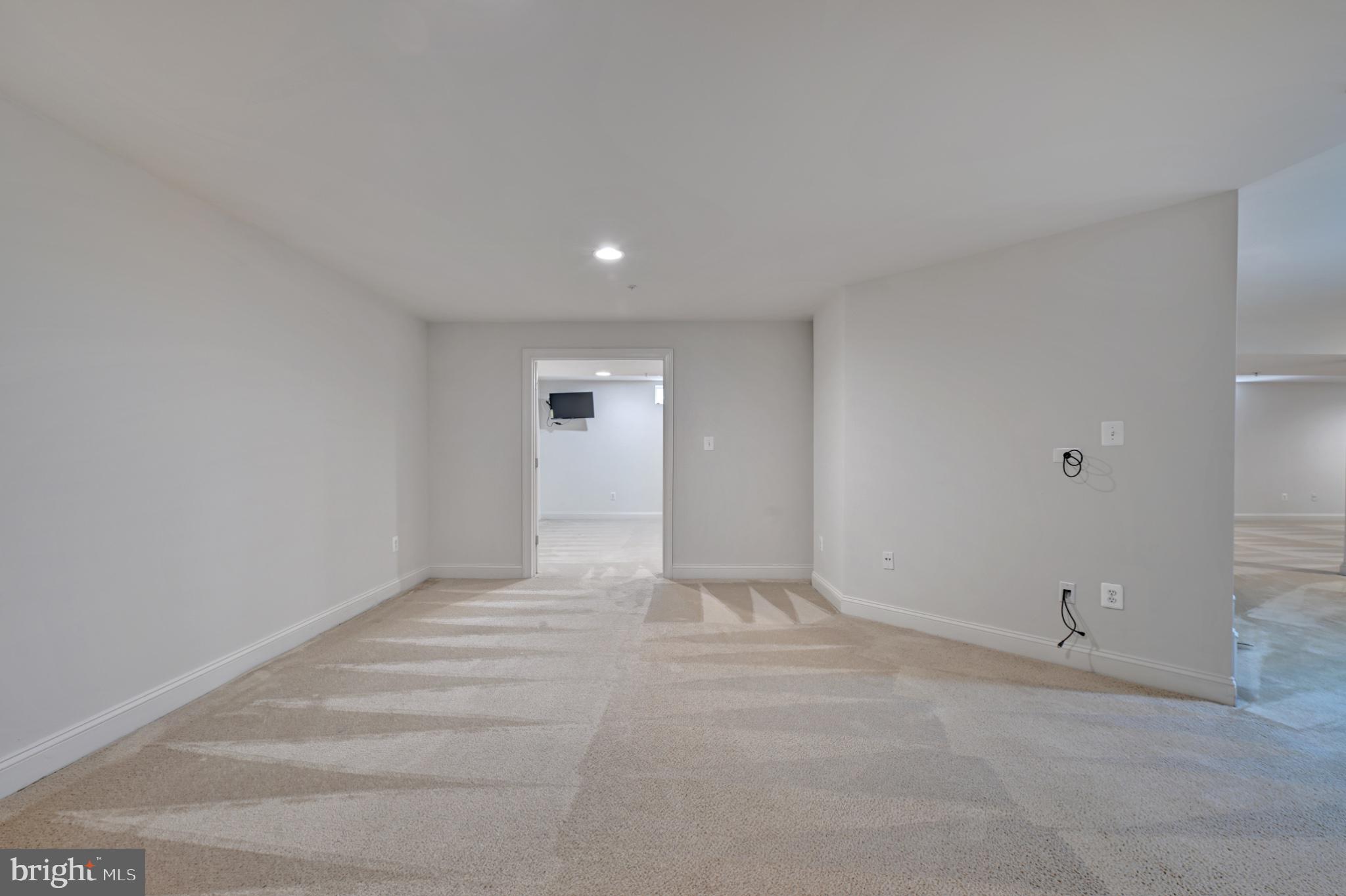 HILLANTRAE - Residential