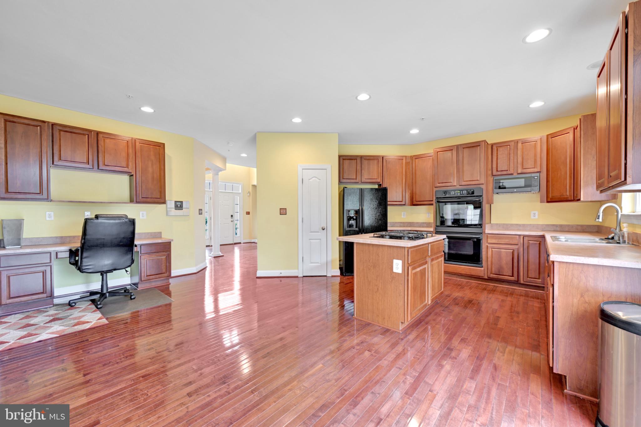 HILLANTRAE - Residential