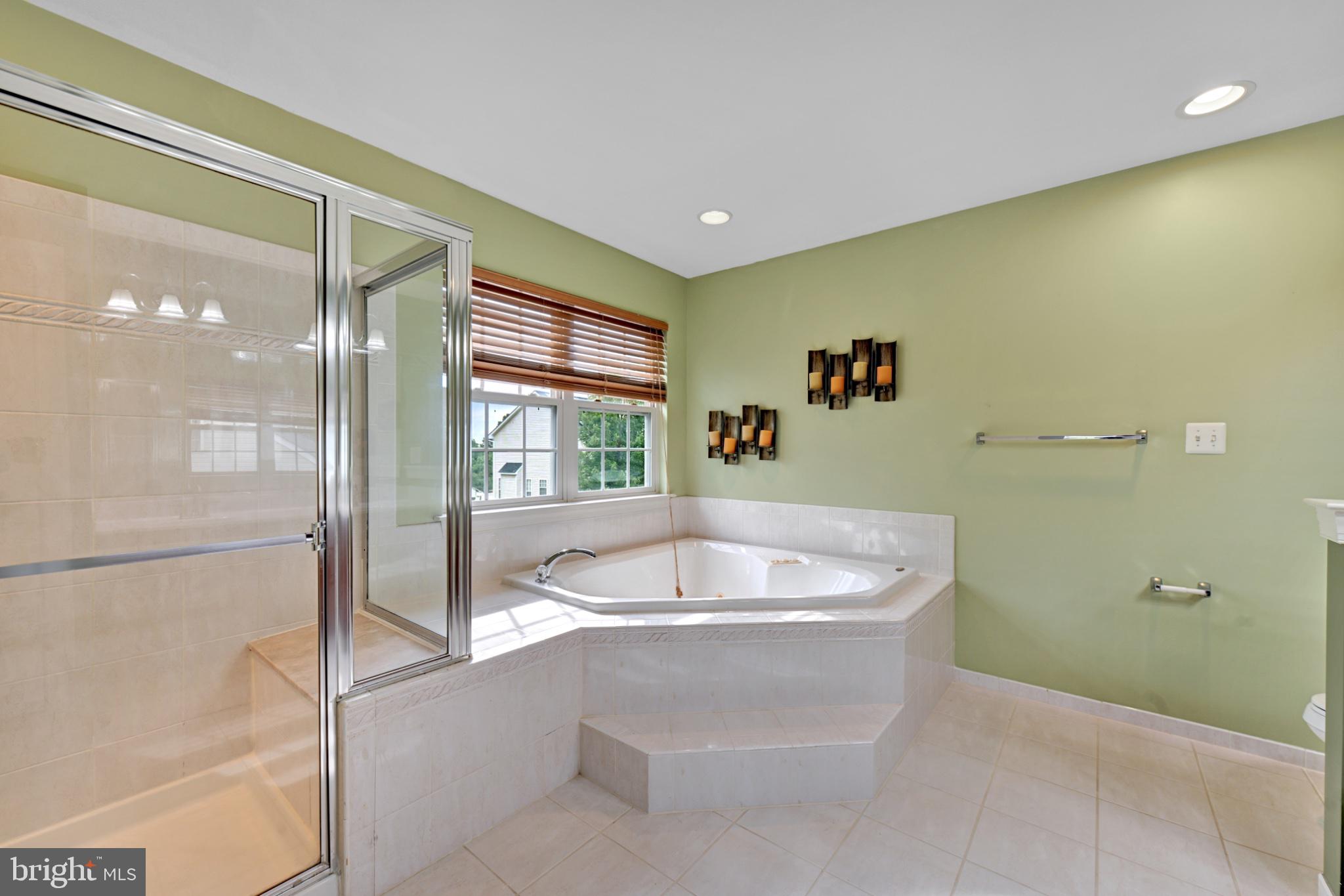 HILLANTRAE - Residential