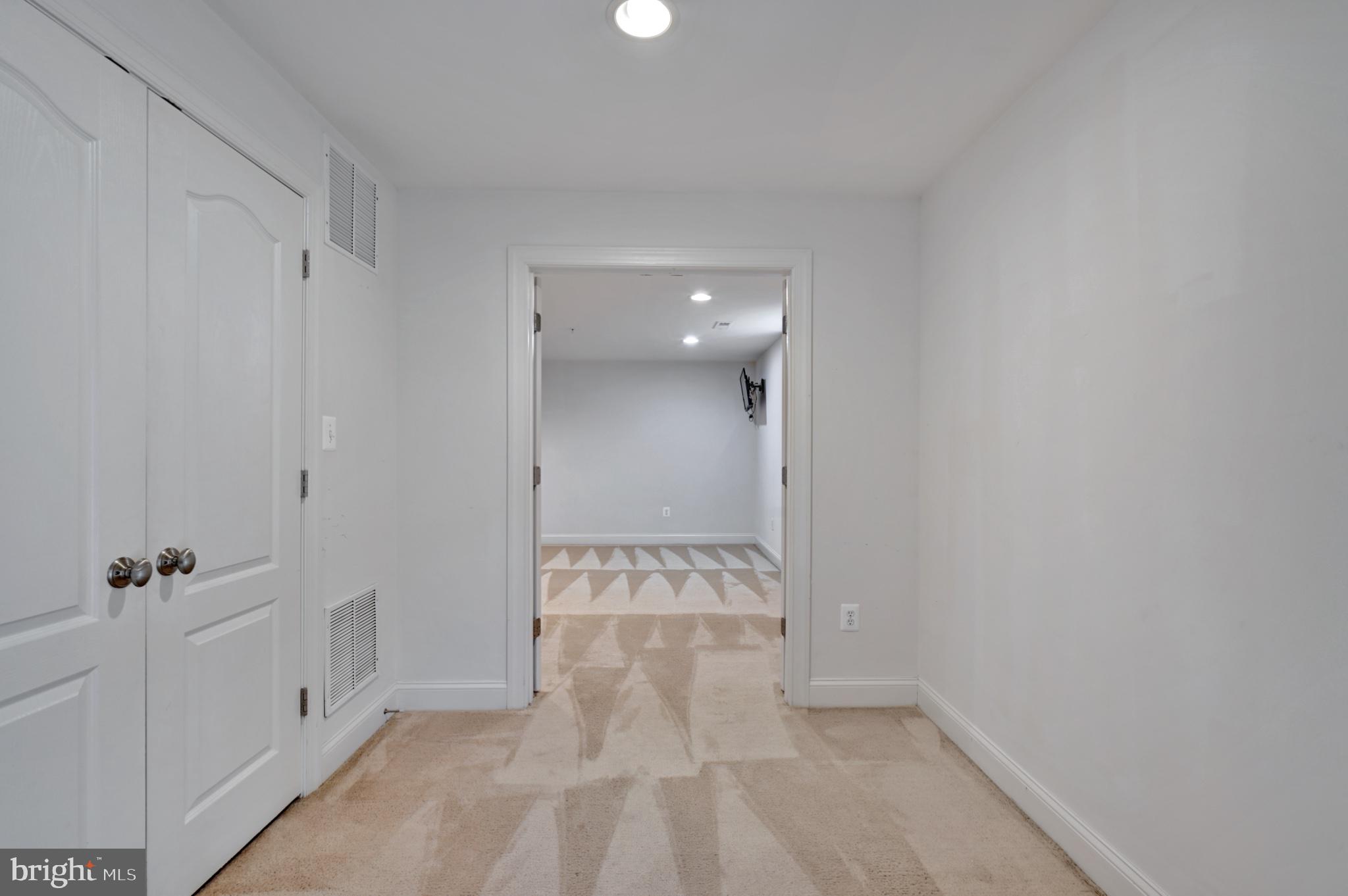 HILLANTRAE - Residential