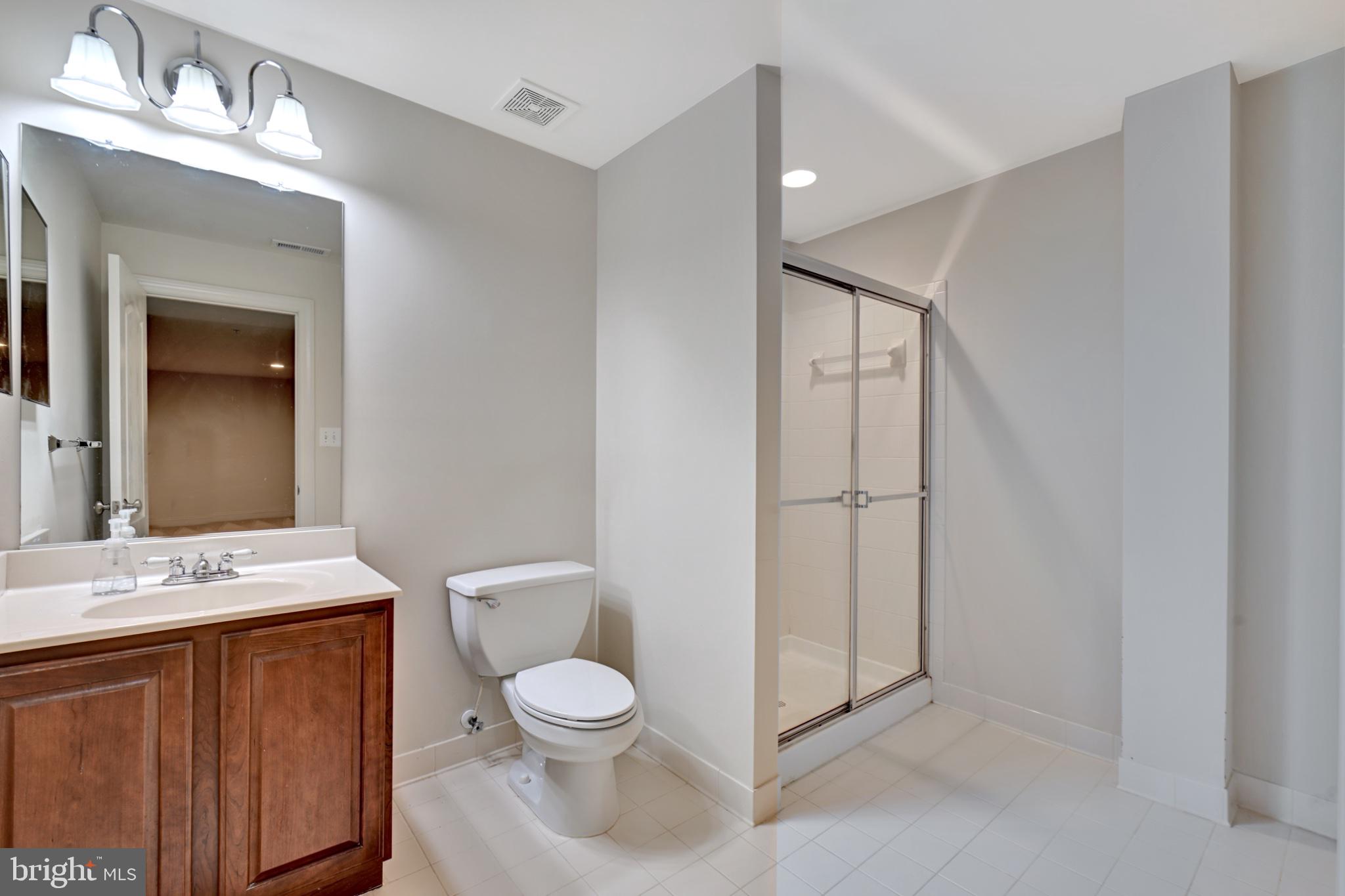HILLANTRAE - Residential
