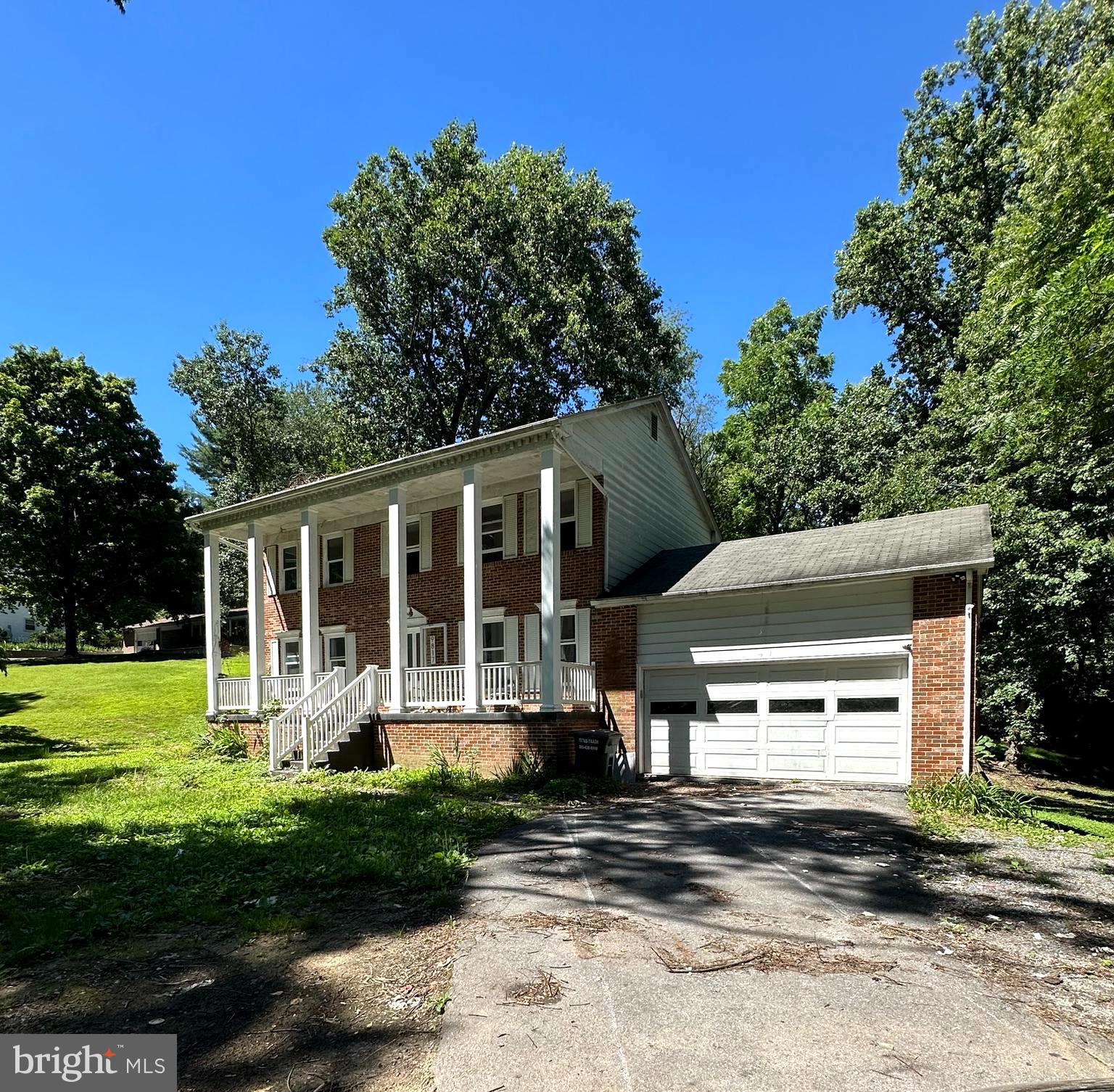 COUNTY VIEW - Residential