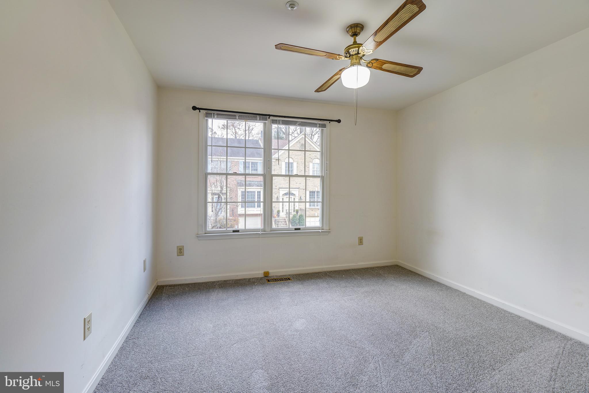 HALLOWELL - Residential