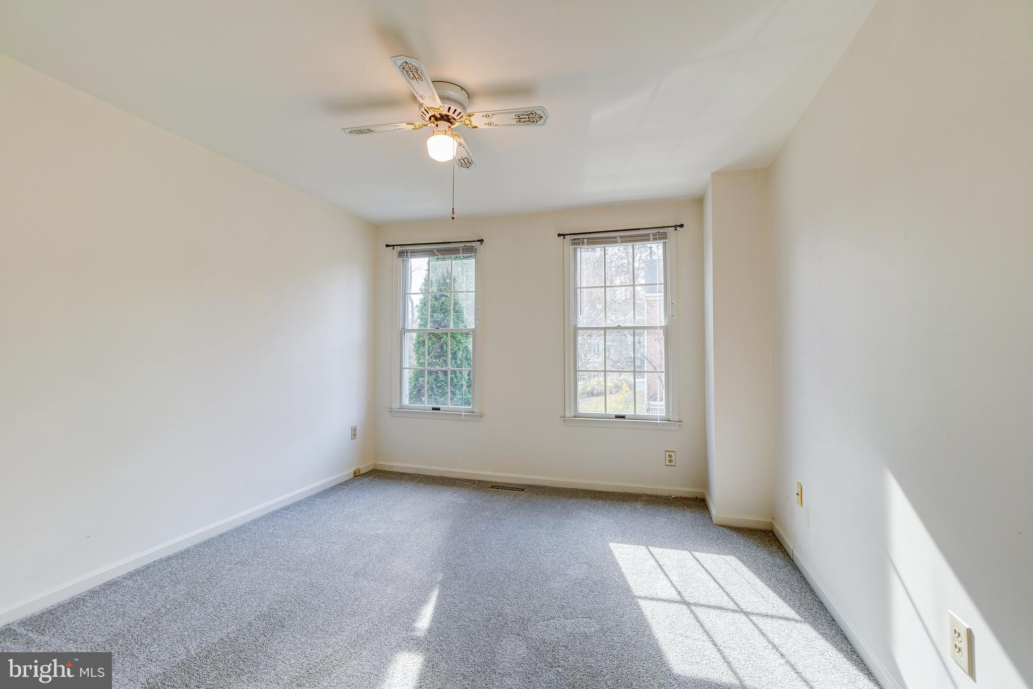 HALLOWELL - Residential