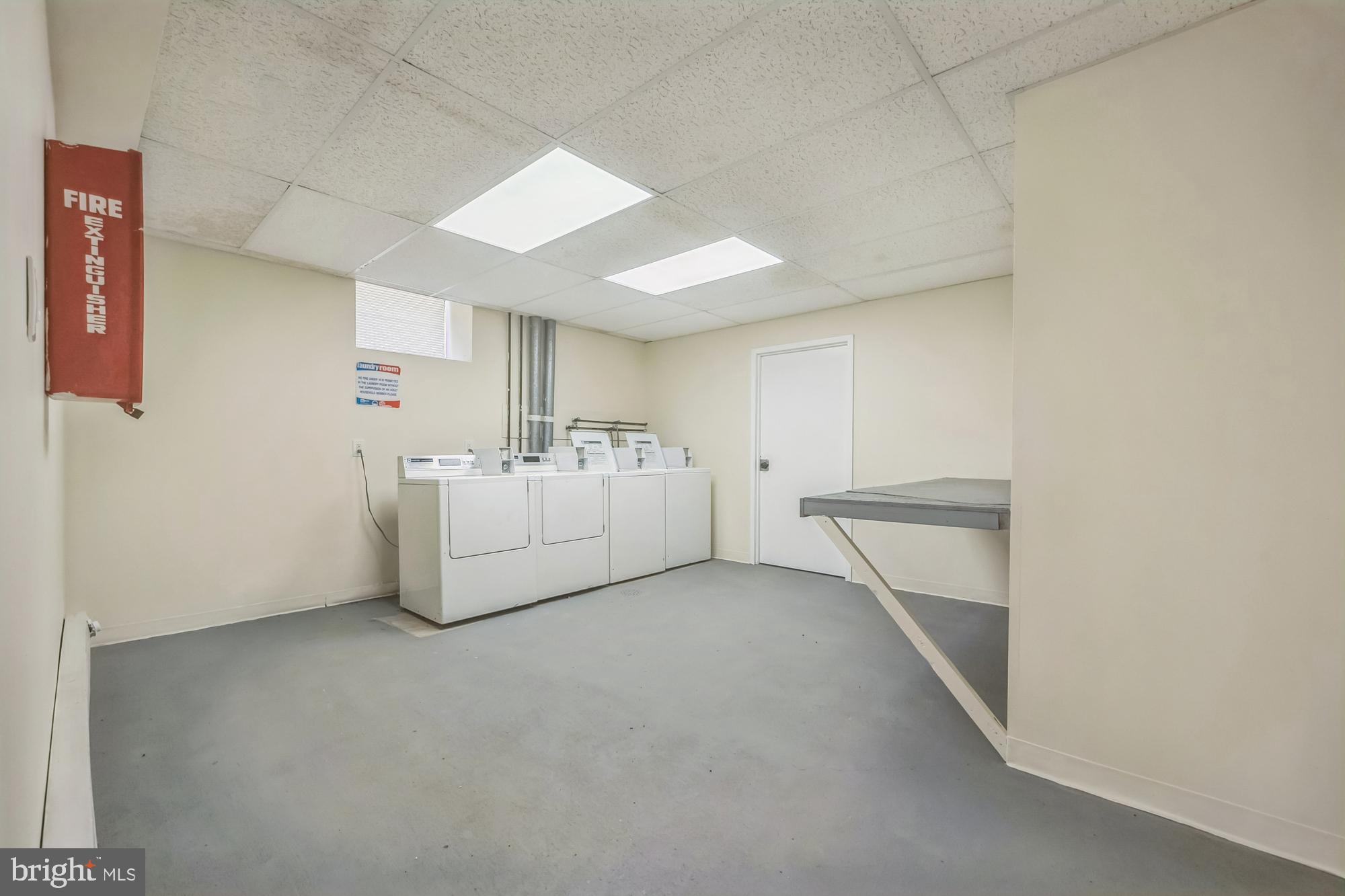 WEST OAK LANE - Residential Income
