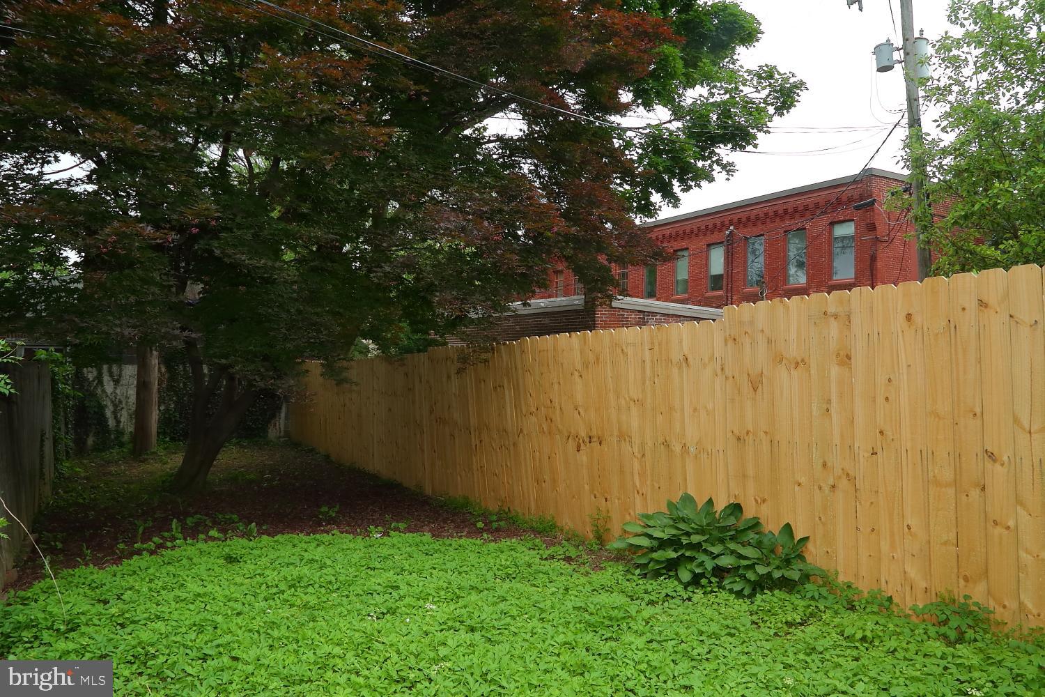 CHESTNUT HILL - Residential