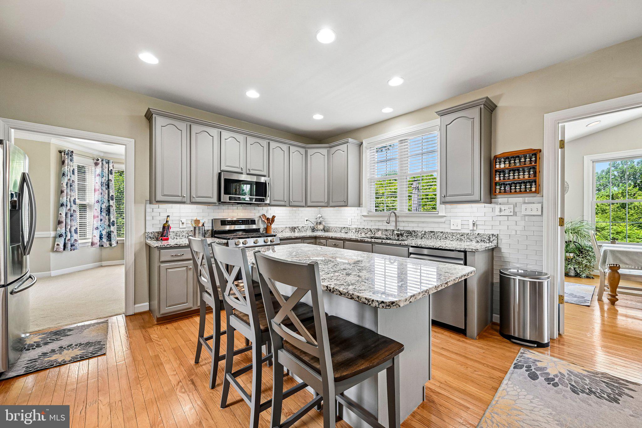 SUMMIT RIDGE - Residential
