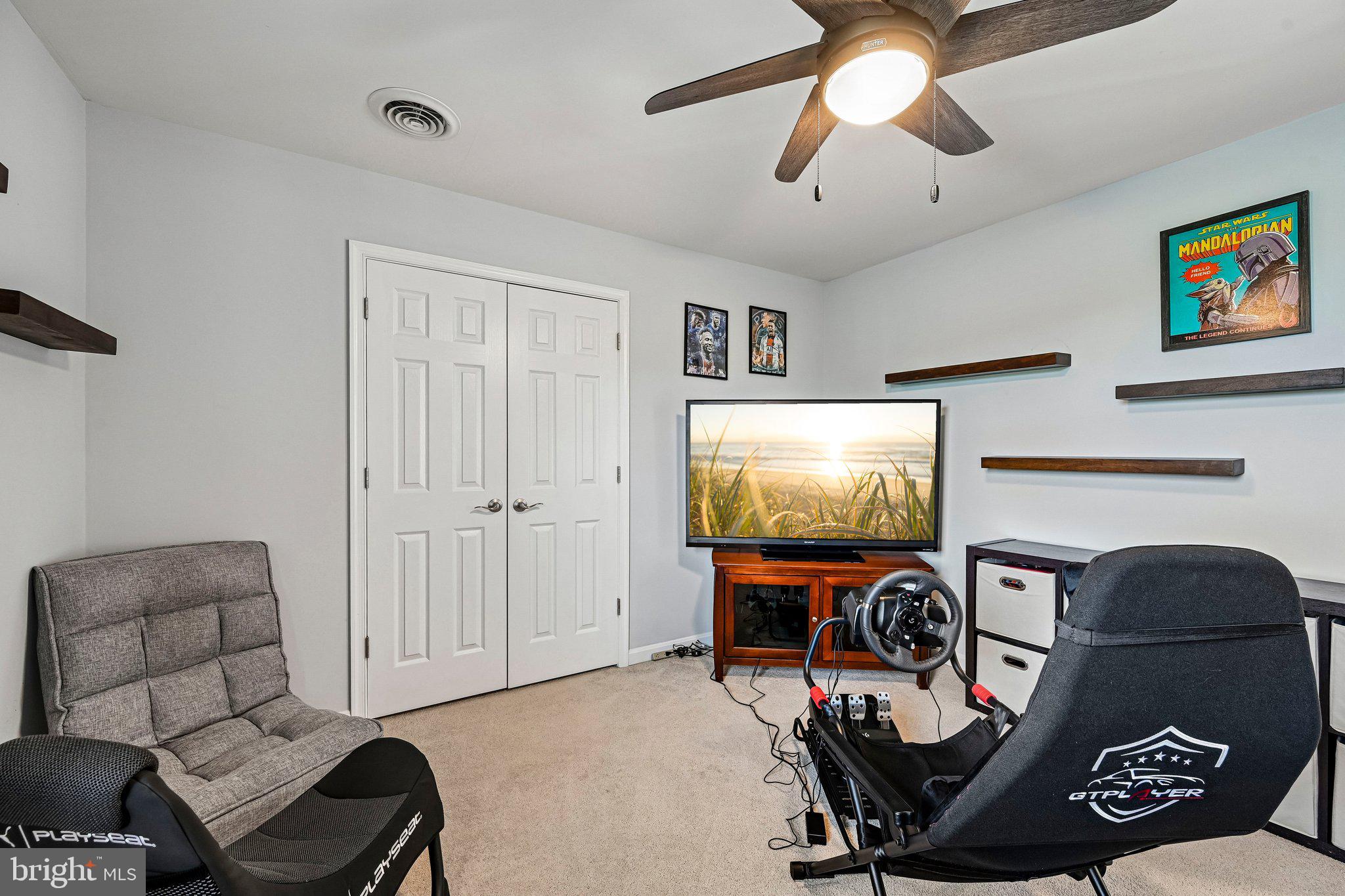 SUMMIT RIDGE - Residential