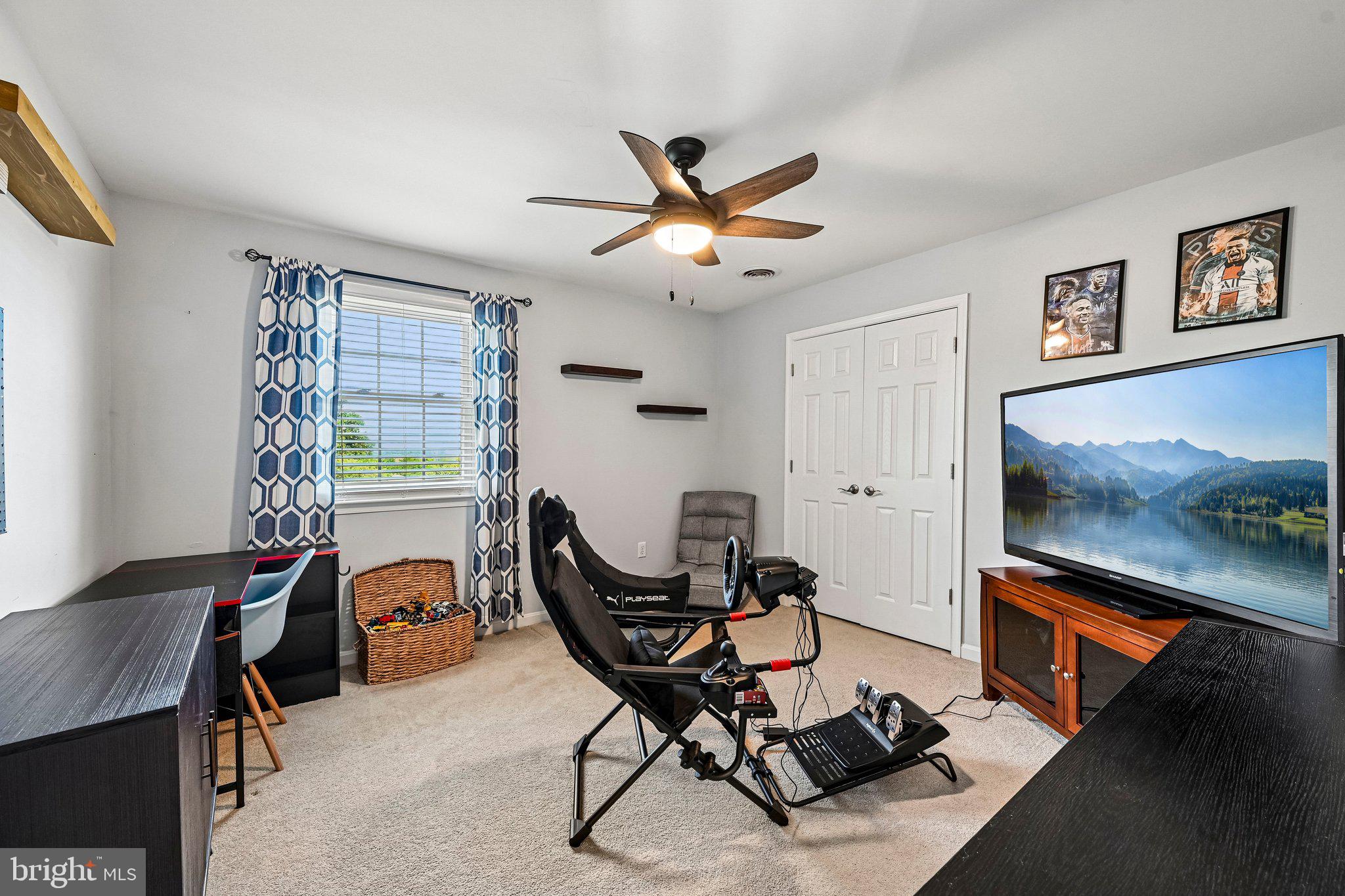 SUMMIT RIDGE - Residential