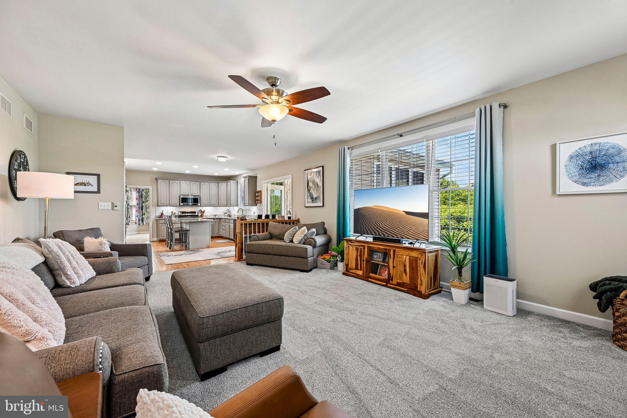 SUMMIT RIDGE - Residential