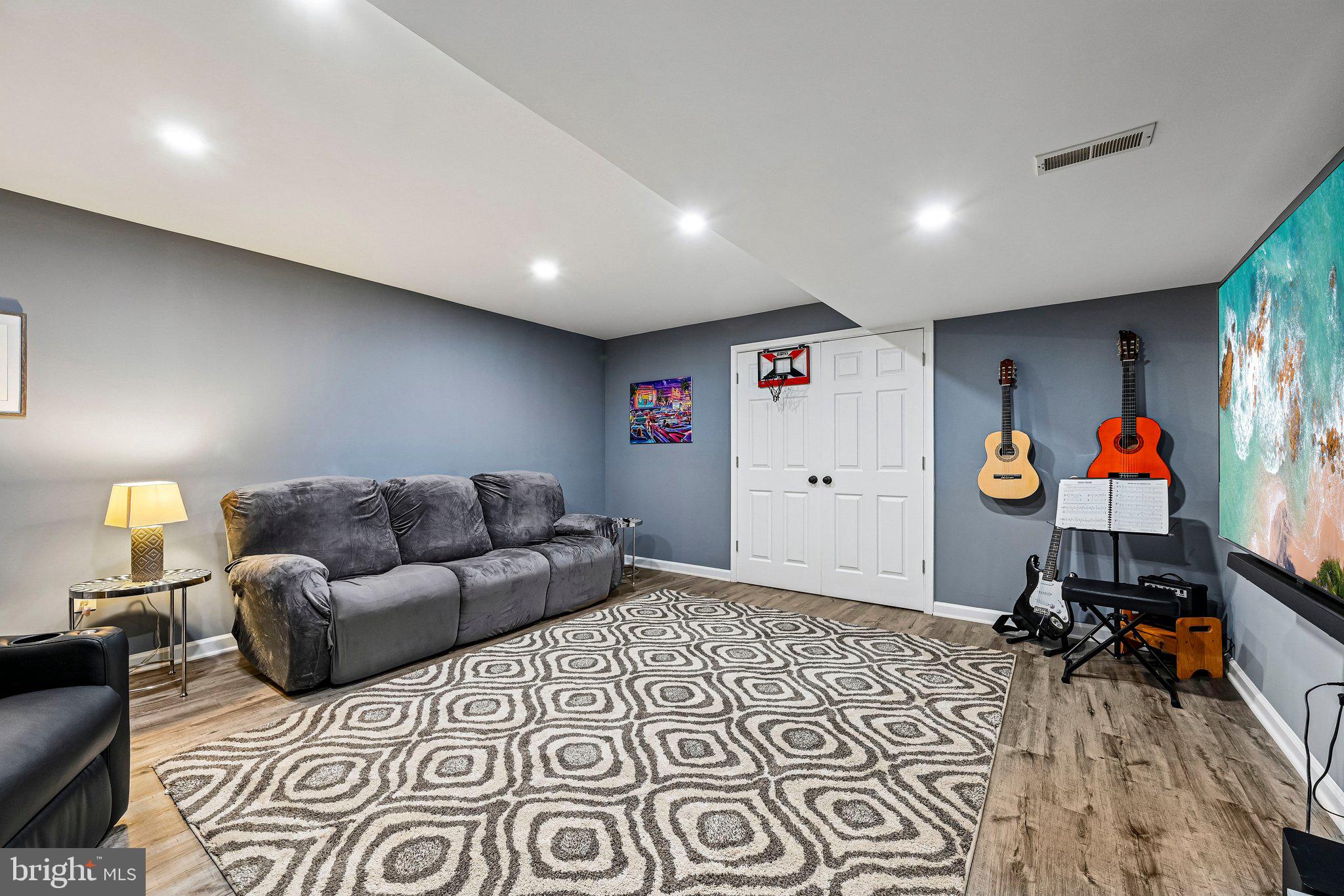SUMMIT RIDGE - Residential