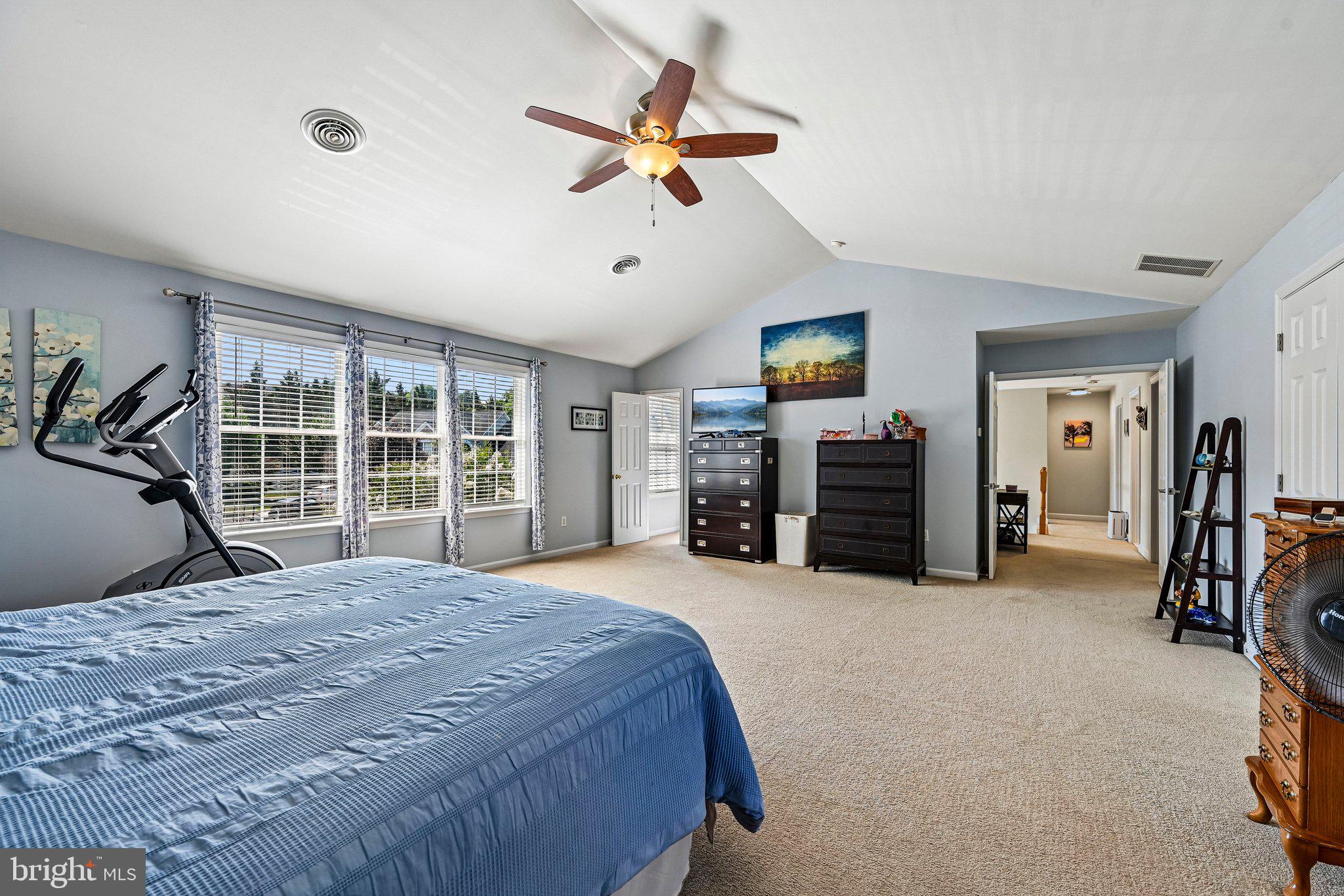 SUMMIT RIDGE - Residential