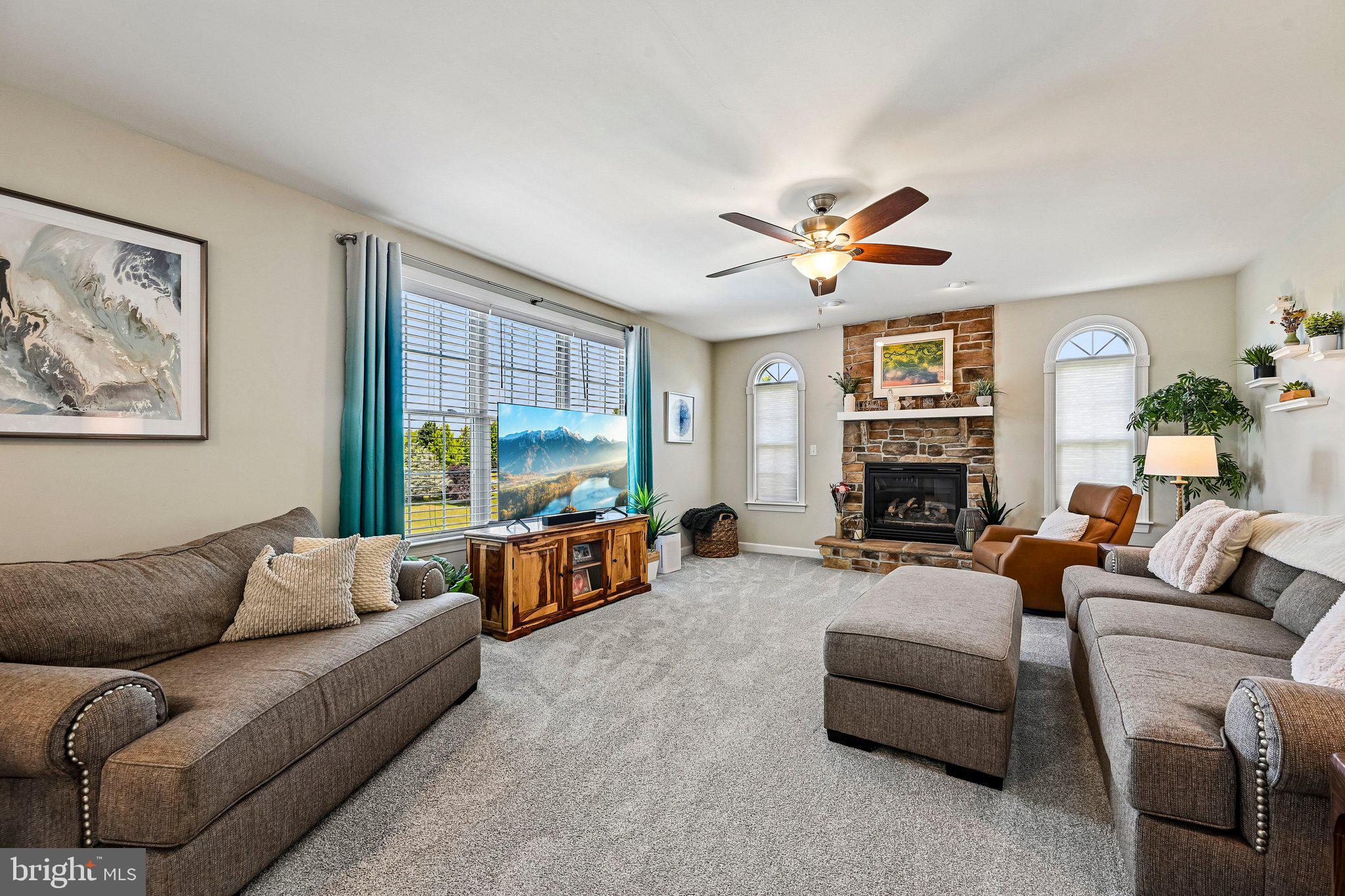 SUMMIT RIDGE - Residential