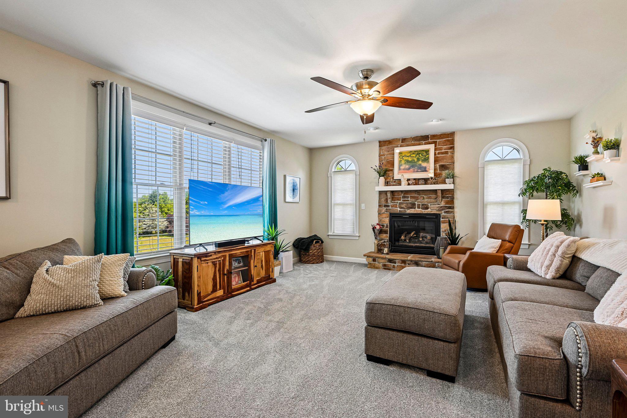 SUMMIT RIDGE - Residential