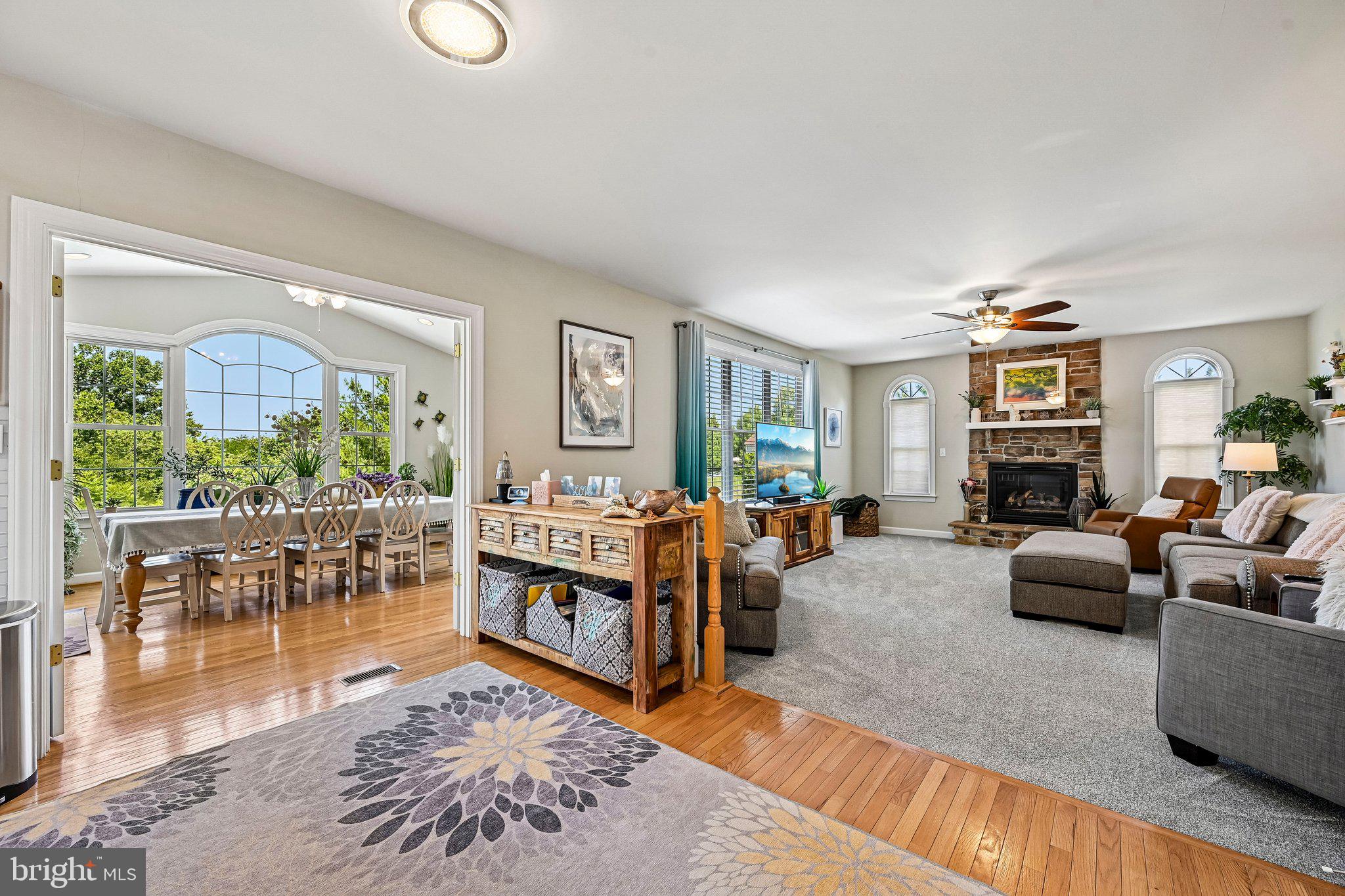 SUMMIT RIDGE - Residential