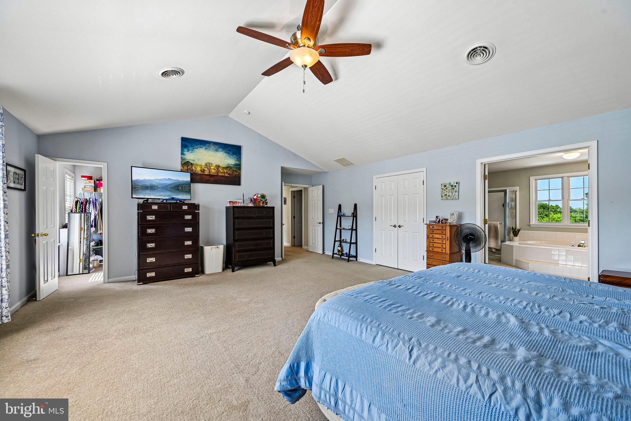 SUMMIT RIDGE - Residential