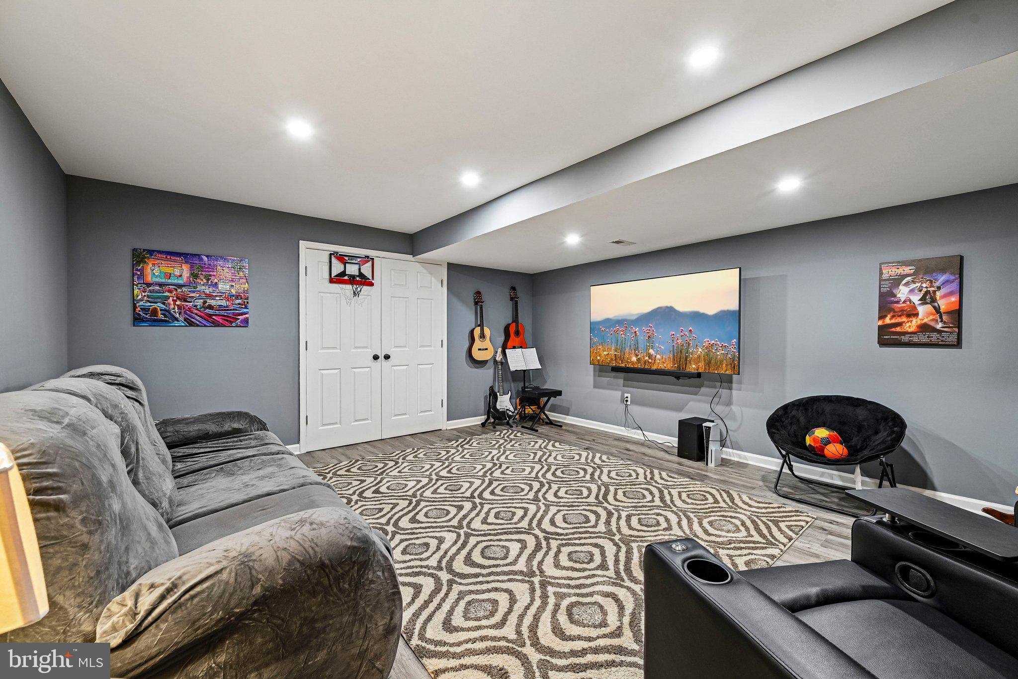 SUMMIT RIDGE - Residential