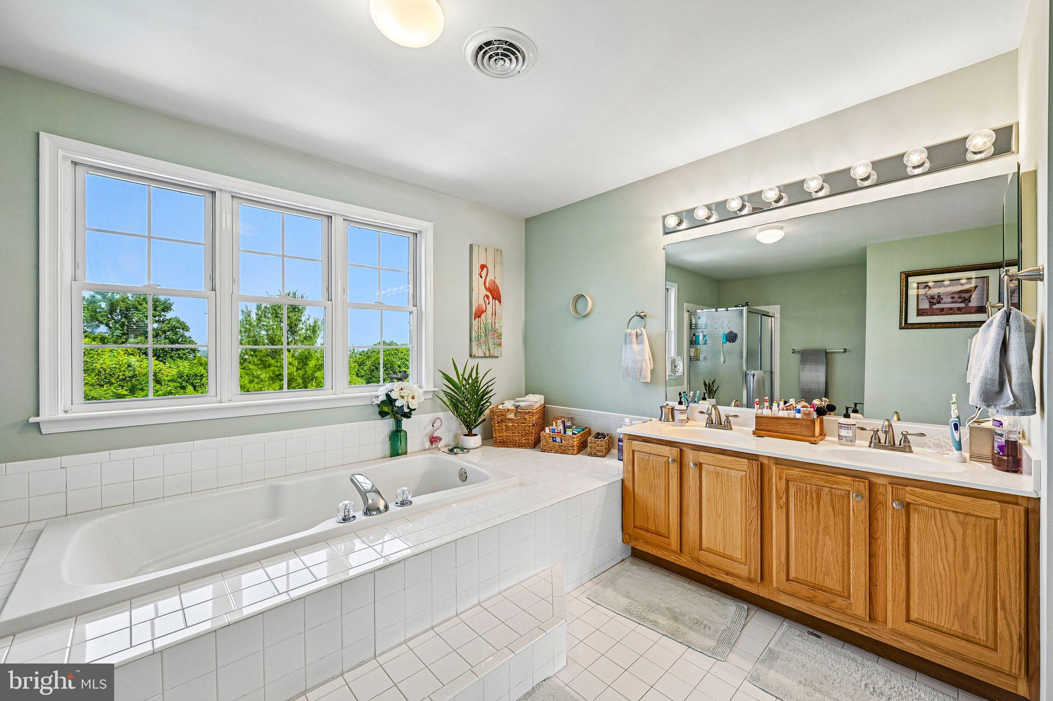SUMMIT RIDGE - Residential