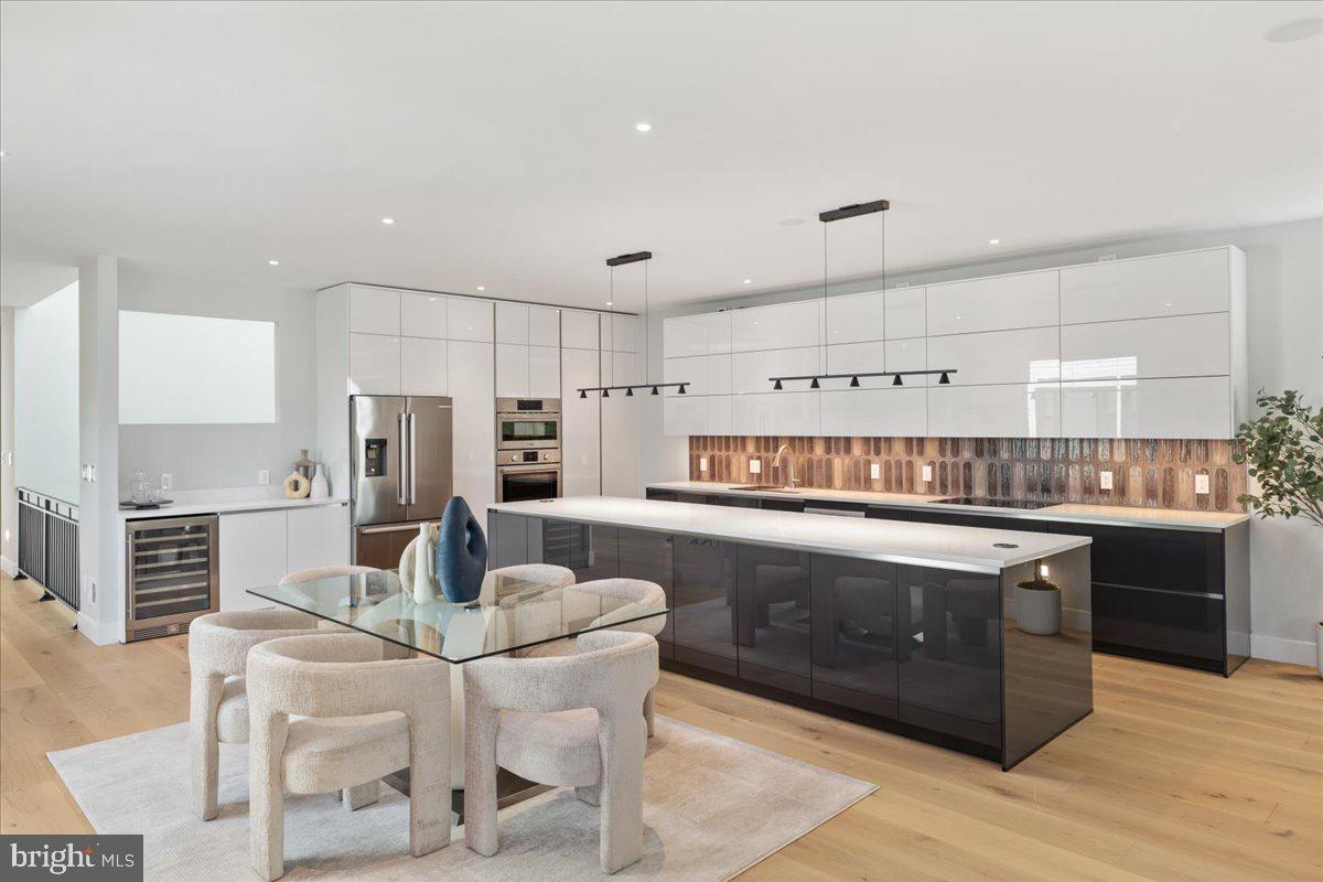 EDGELEA - Residential