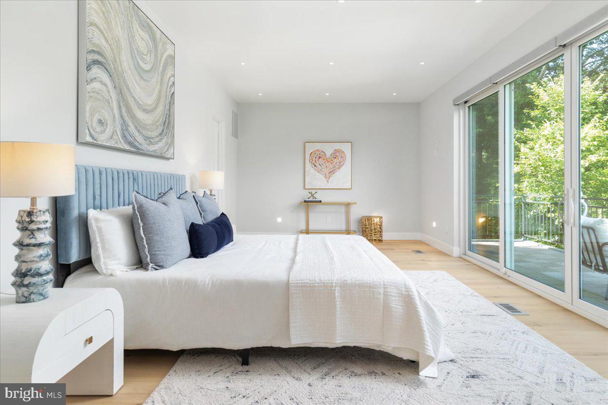 EDGELEA - Residential