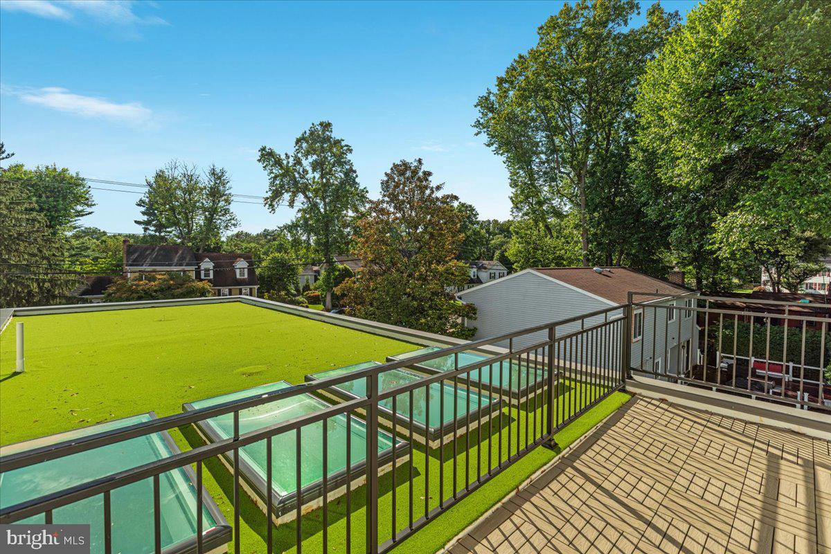 EDGELEA - Residential