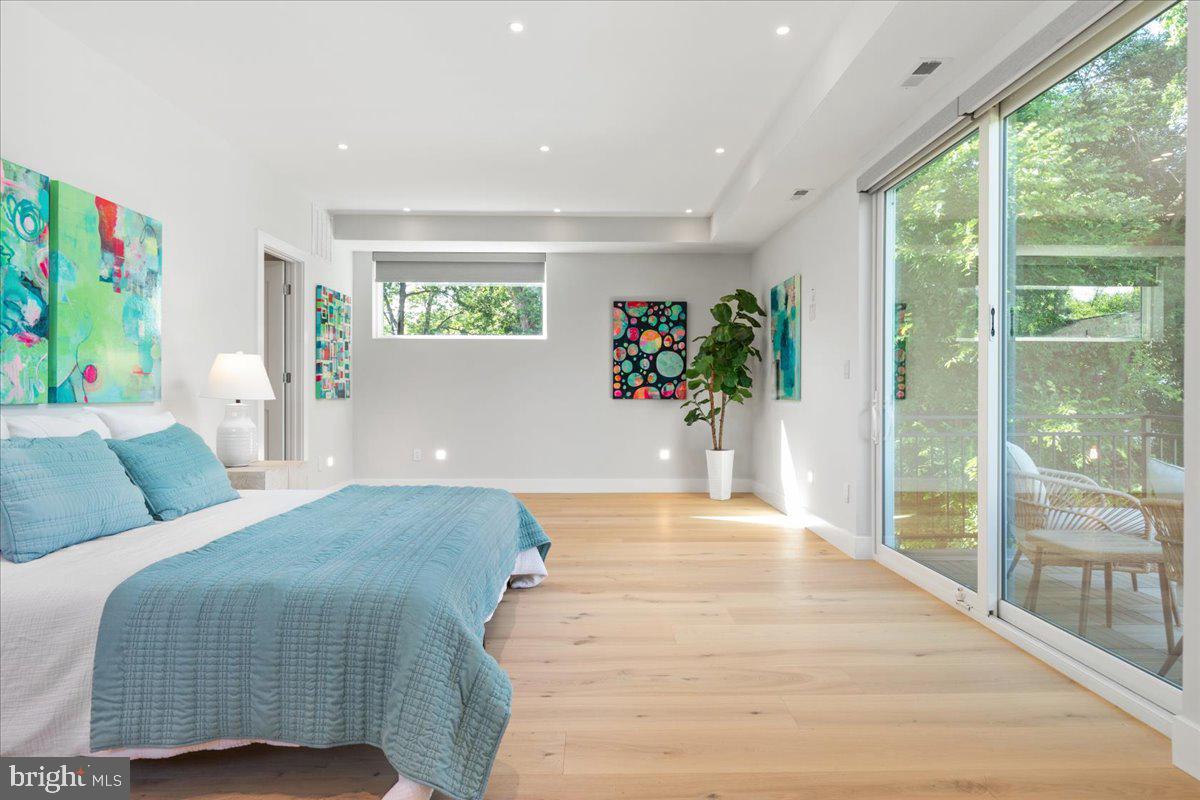 EDGELEA - Residential