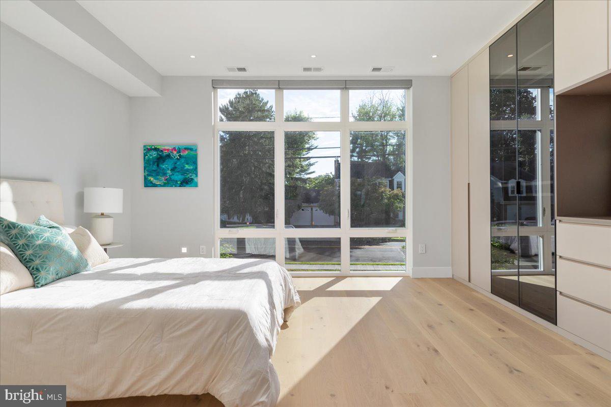 EDGELEA - Residential