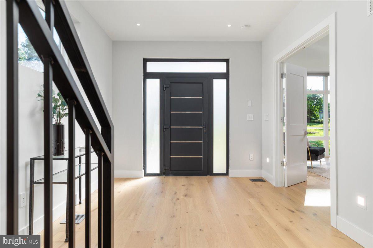 EDGELEA - Residential