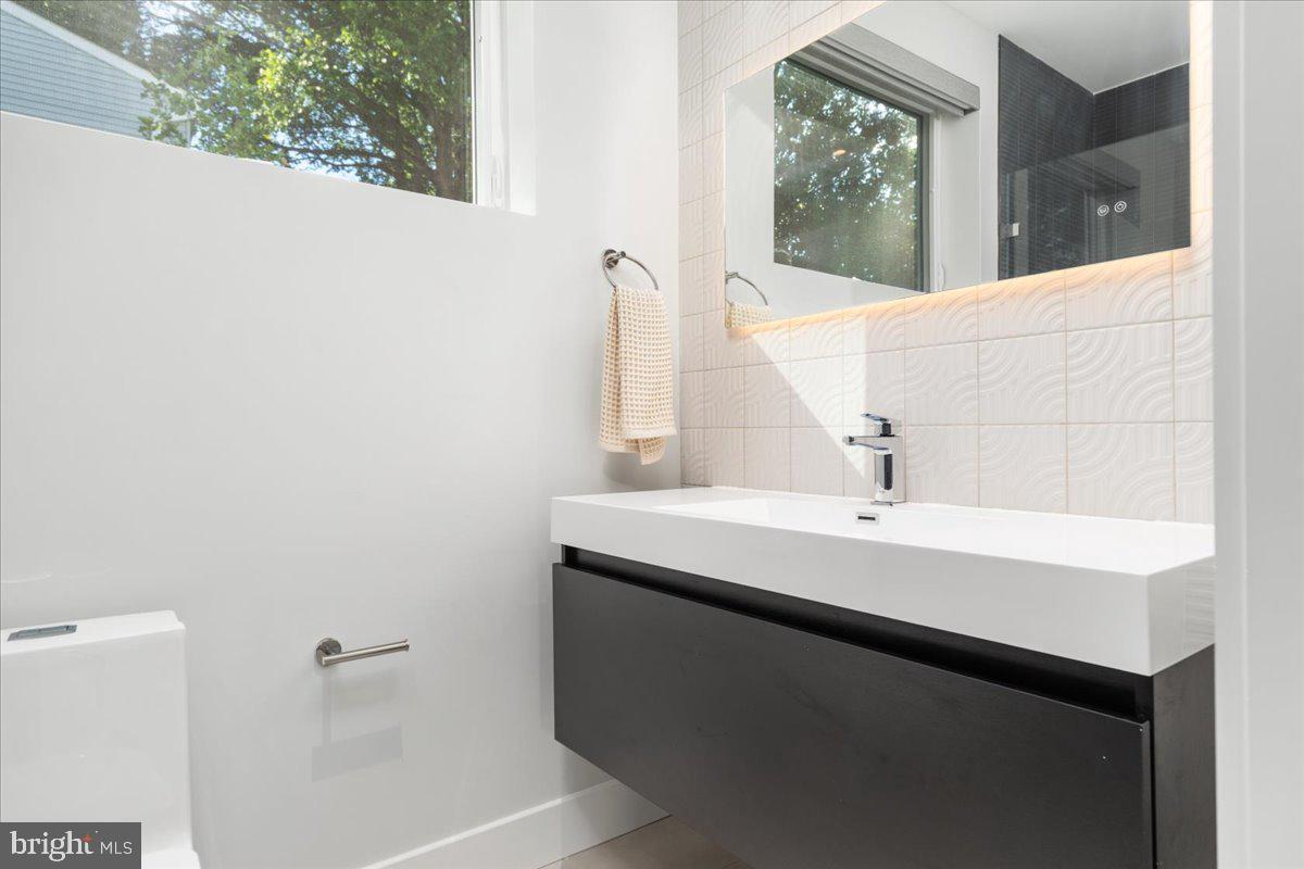 EDGELEA - Residential