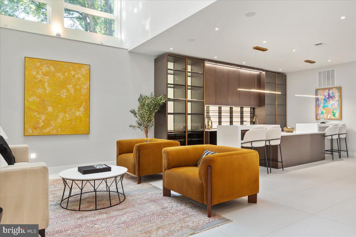 EDGELEA - Residential