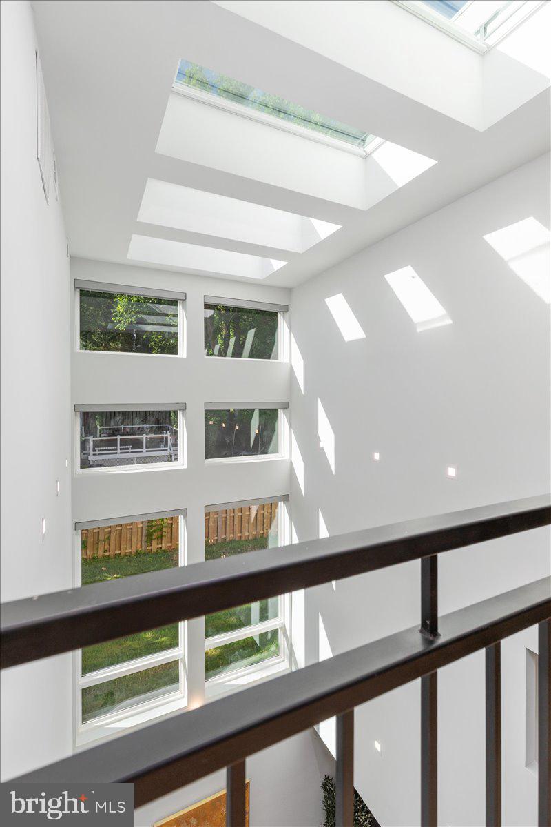 EDGELEA - Residential