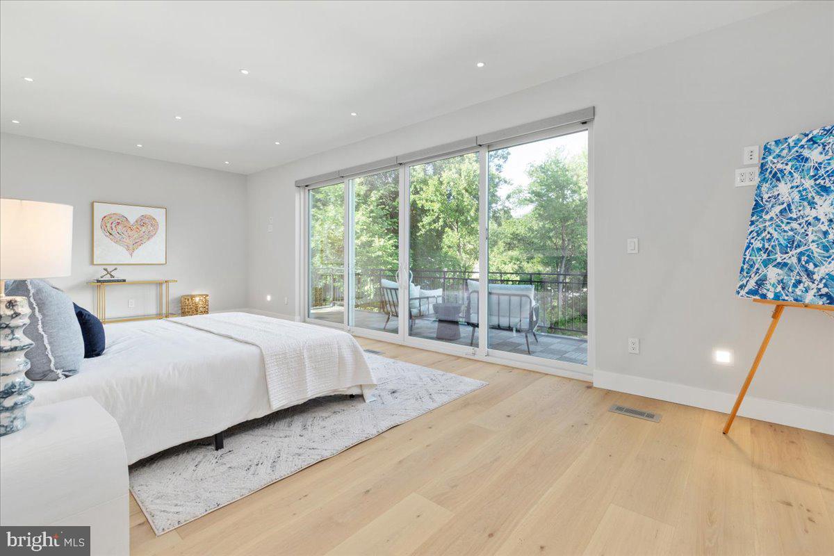 EDGELEA - Residential