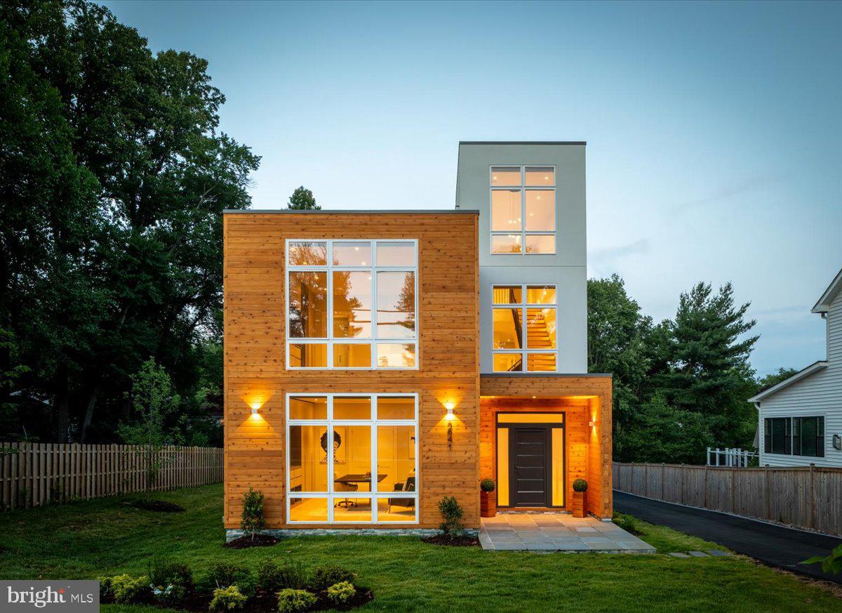EDGELEA - Residential